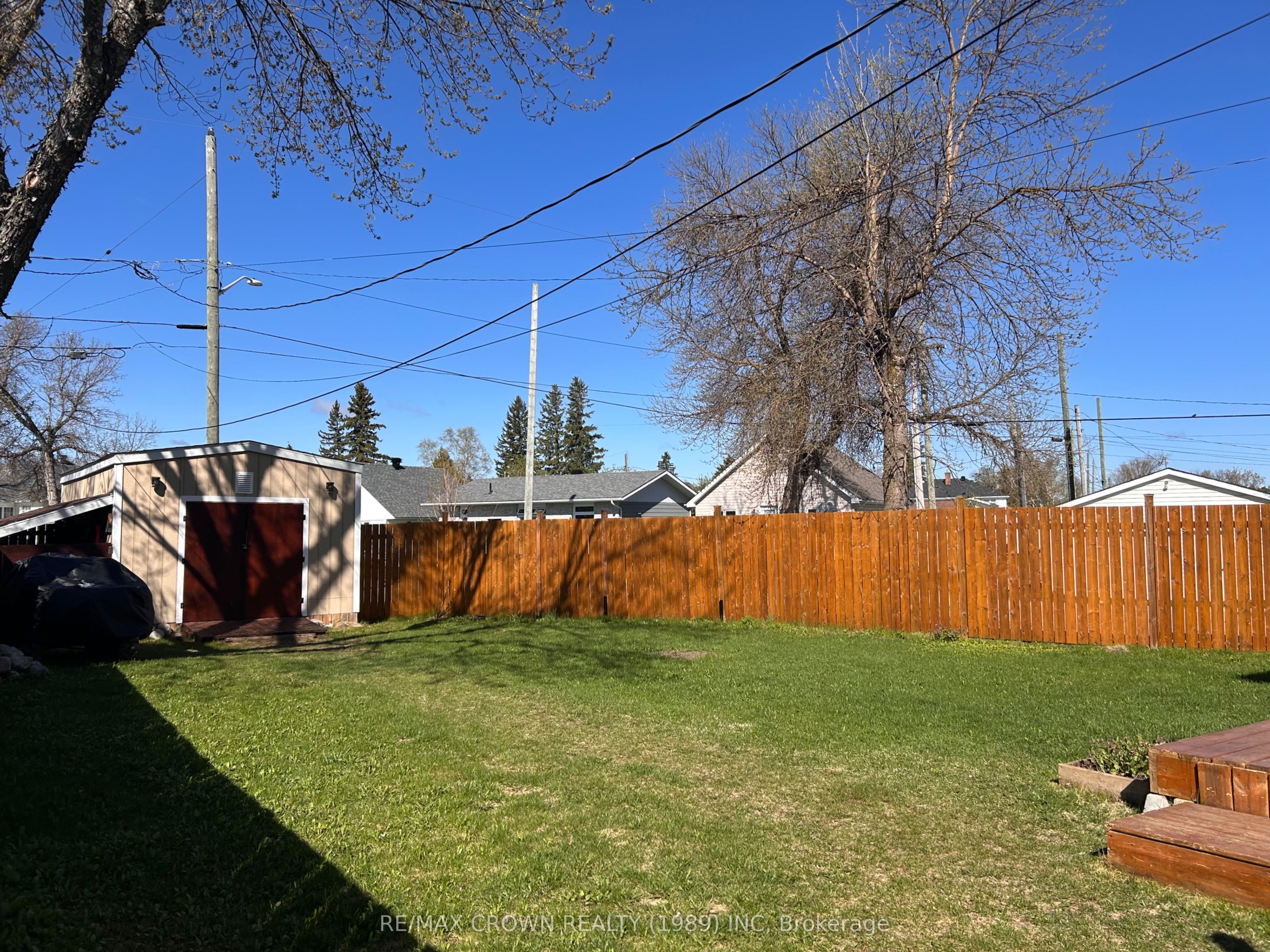 43 Bowman Avenue, Kapuskasing, ON P5N 1M9 photo 4