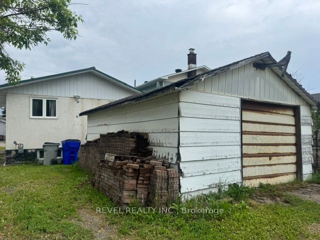 21 Avenue Road, Timmins, ON P4N 5C8 photo 2