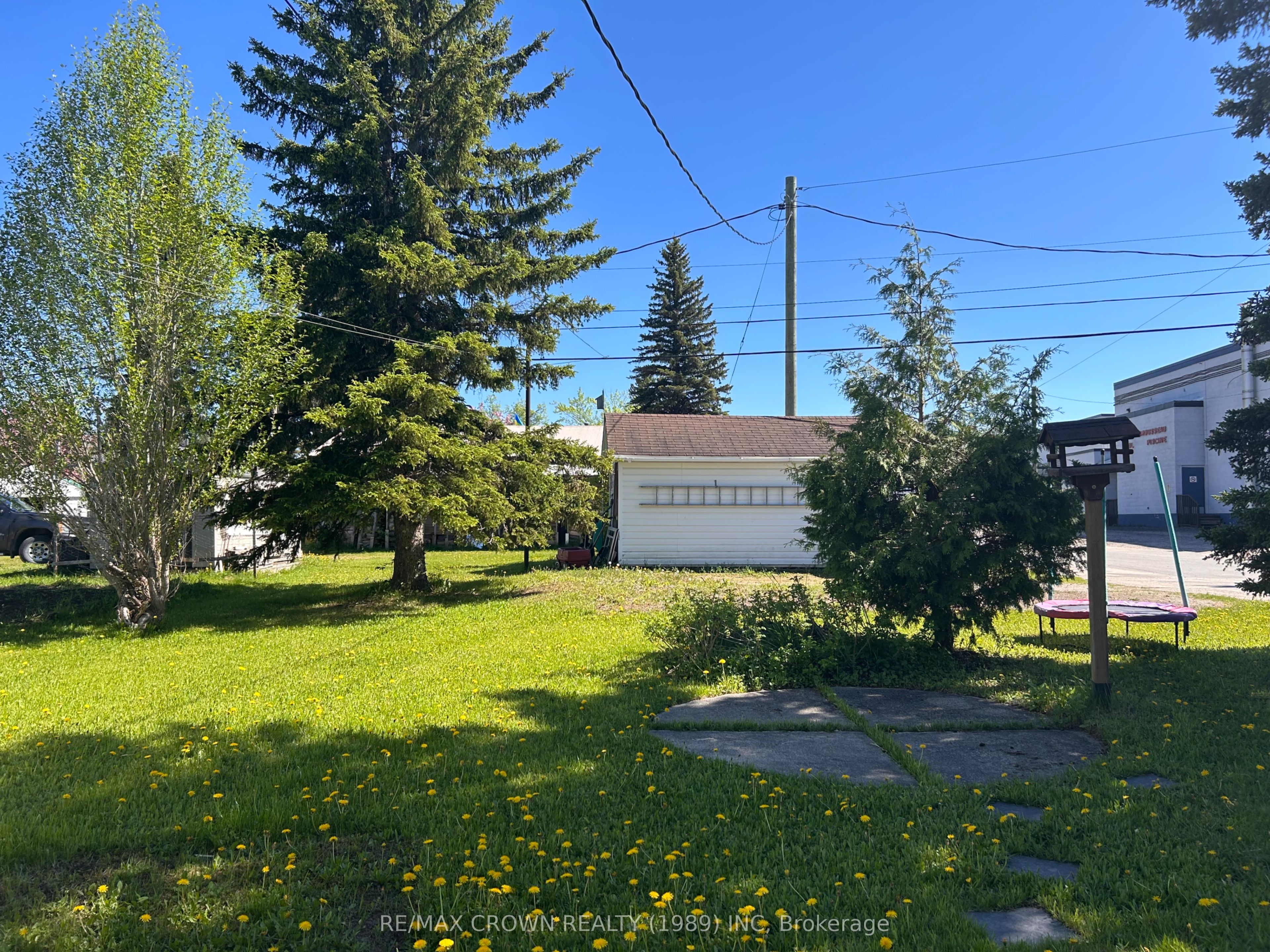 42 Egerton Street, Kapuskasing, ON P5N 1J4 photo 4
