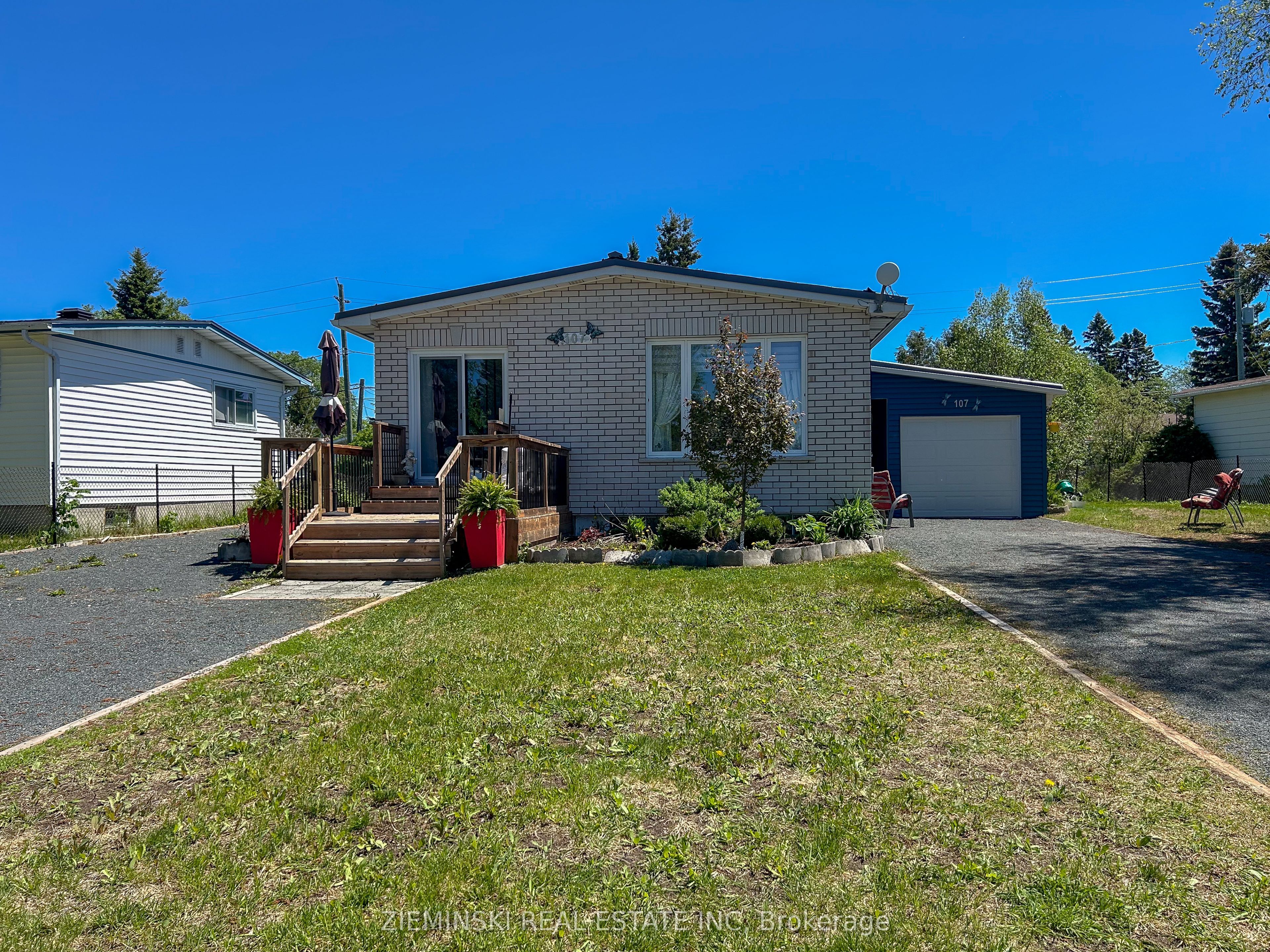 107 New Circle Place, Iroquois Falls, ON P0K 1E0