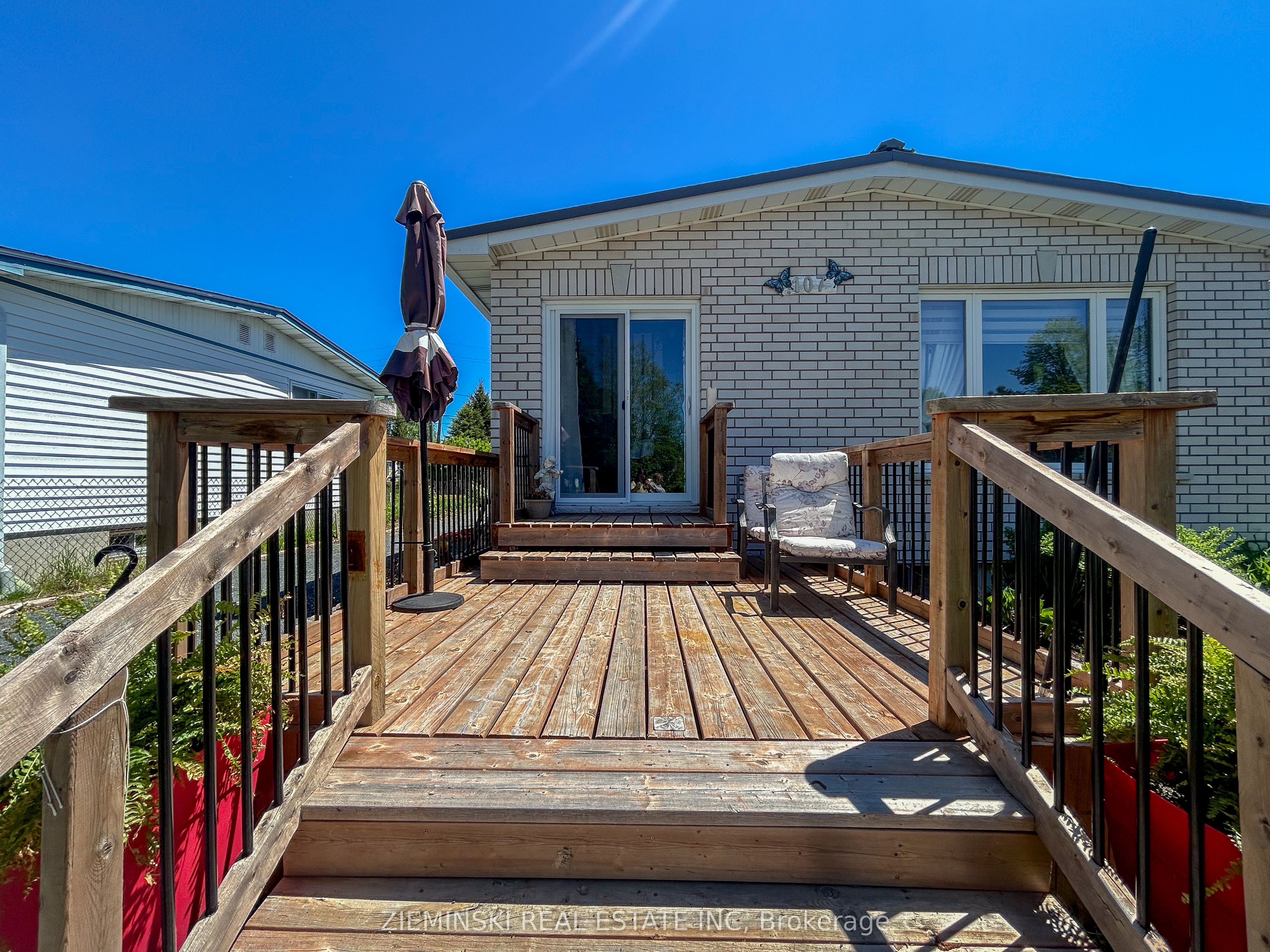 107 New Circle Place, Iroquois Falls, ON P0K 1E0 photo 2