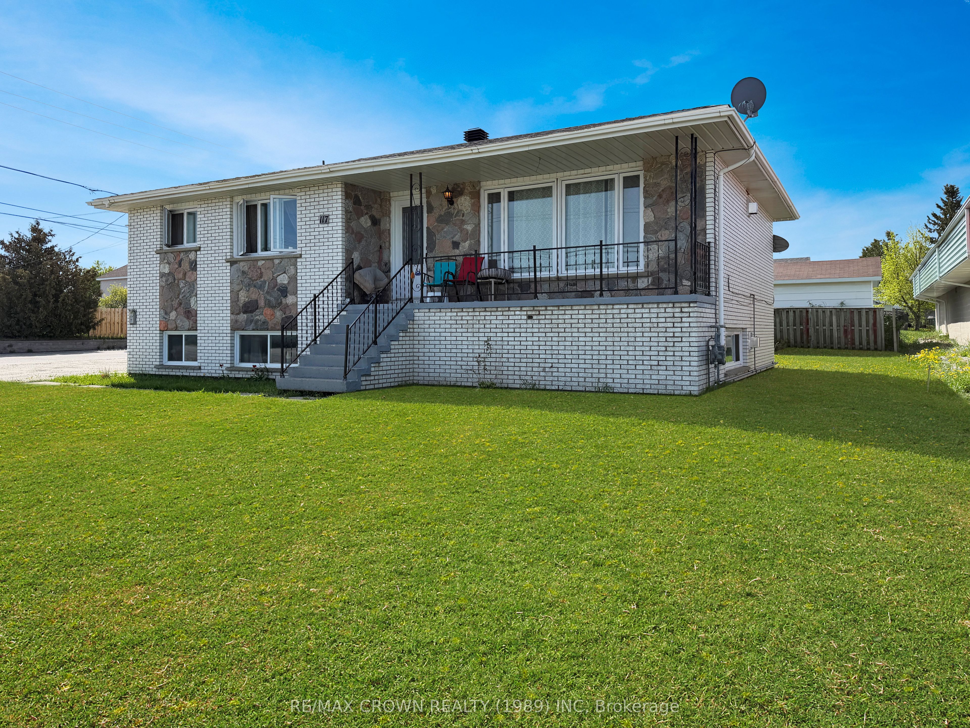 117 Brunetville Road, Kapuskasing, ON P5N 2G6 photo 2