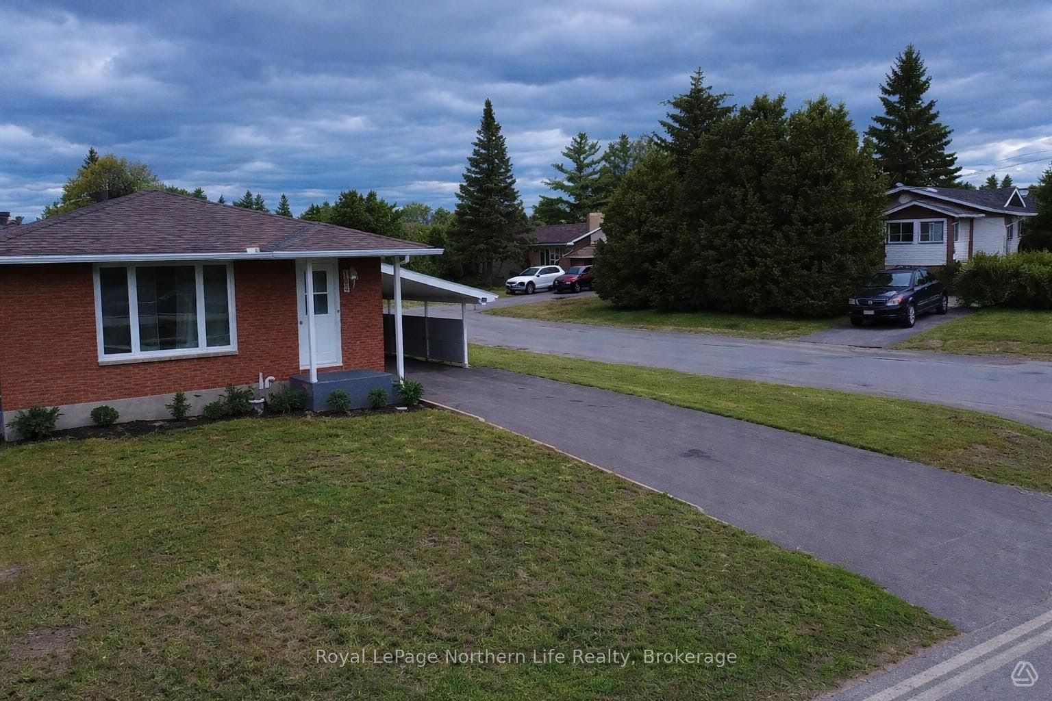 197 HESSLE Avenue, Temiskaming Shores, ON P0J 1P0 photo 2