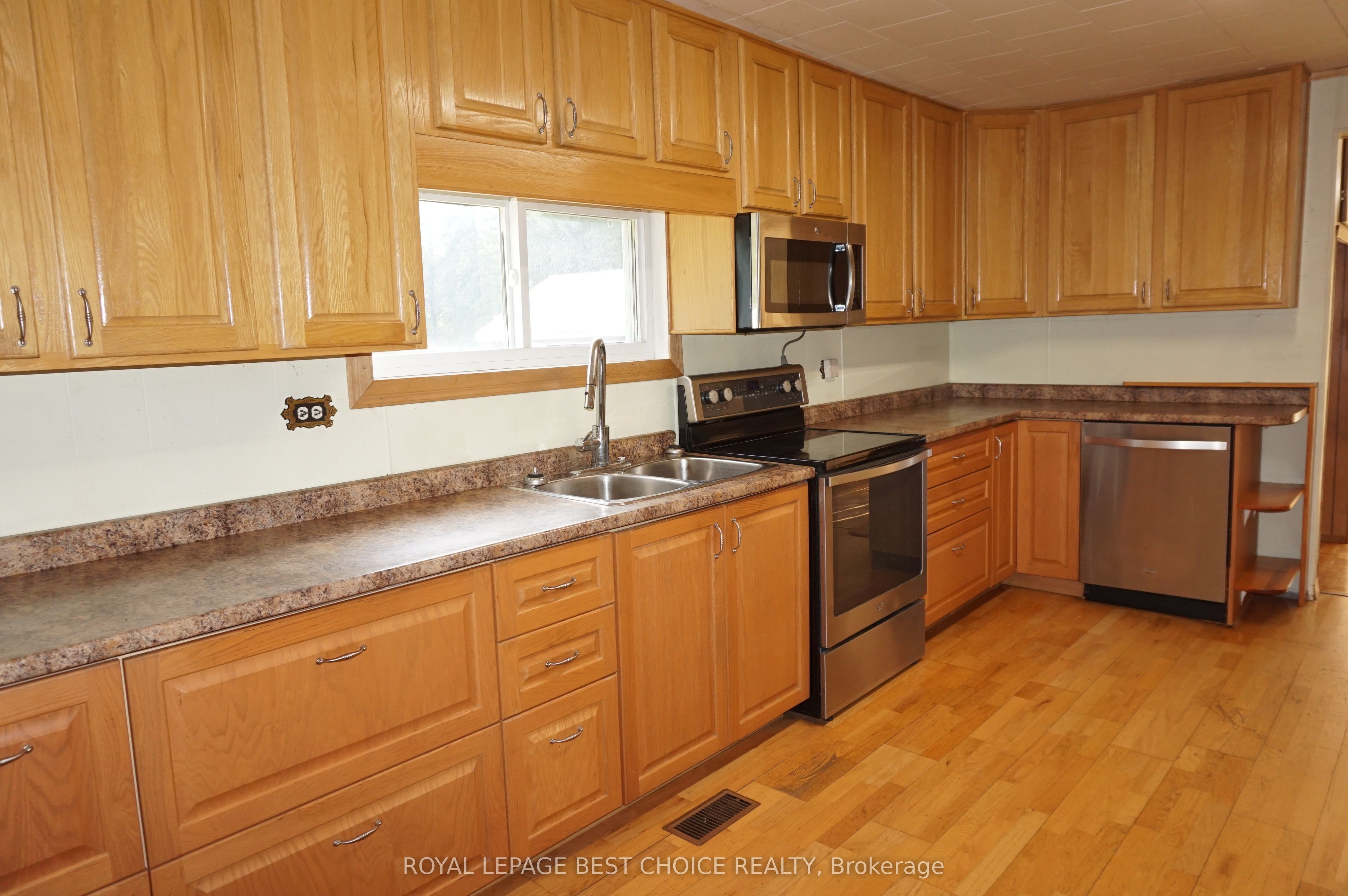 918008-918012 Portage Bay Road, Coleman, ON P0J 1C0 photo 5