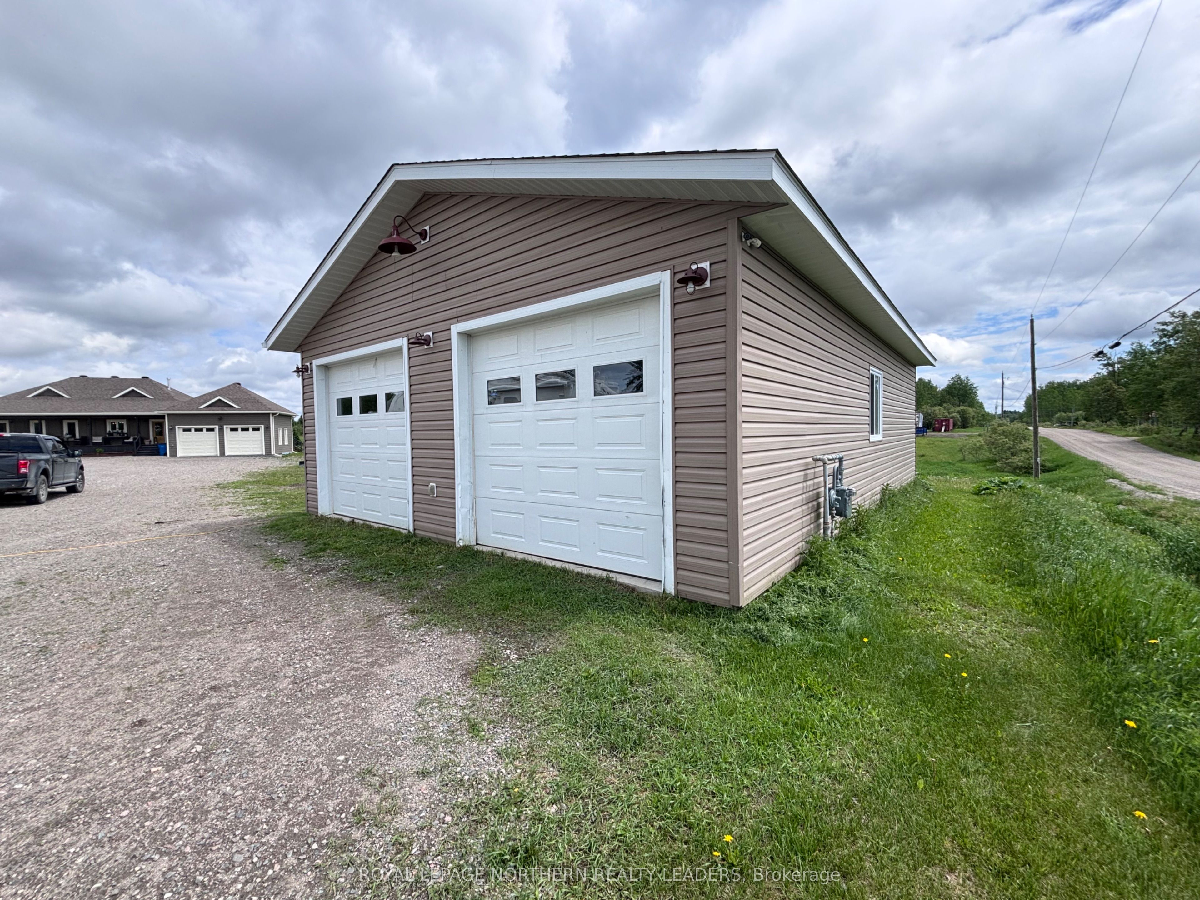 1267 Concession 5 Concession, Cochrane, ON P0L 1C0 photo 3