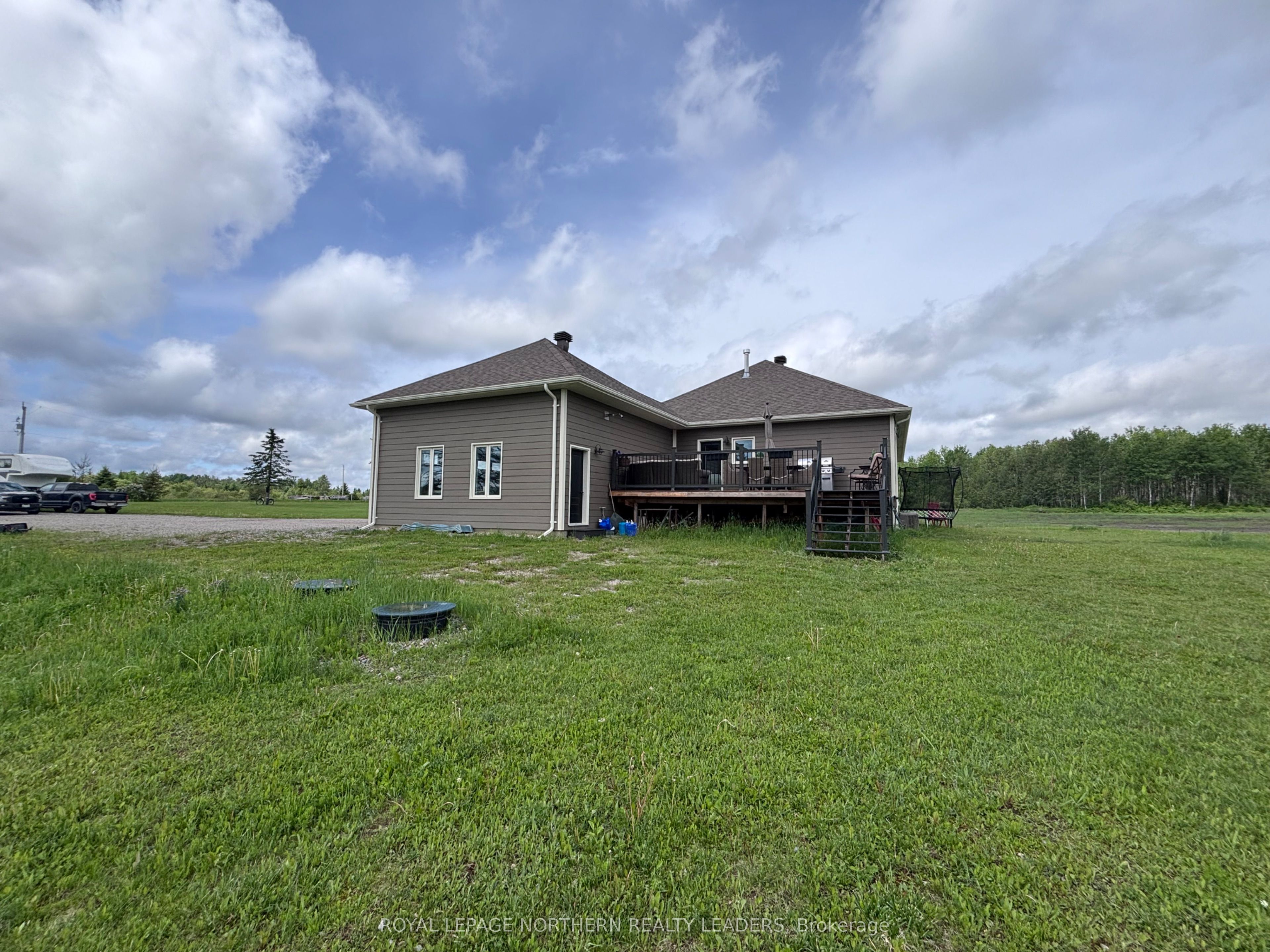 1267 Concession 5 Concession, Cochrane, ON P0L 1C0 photo 5