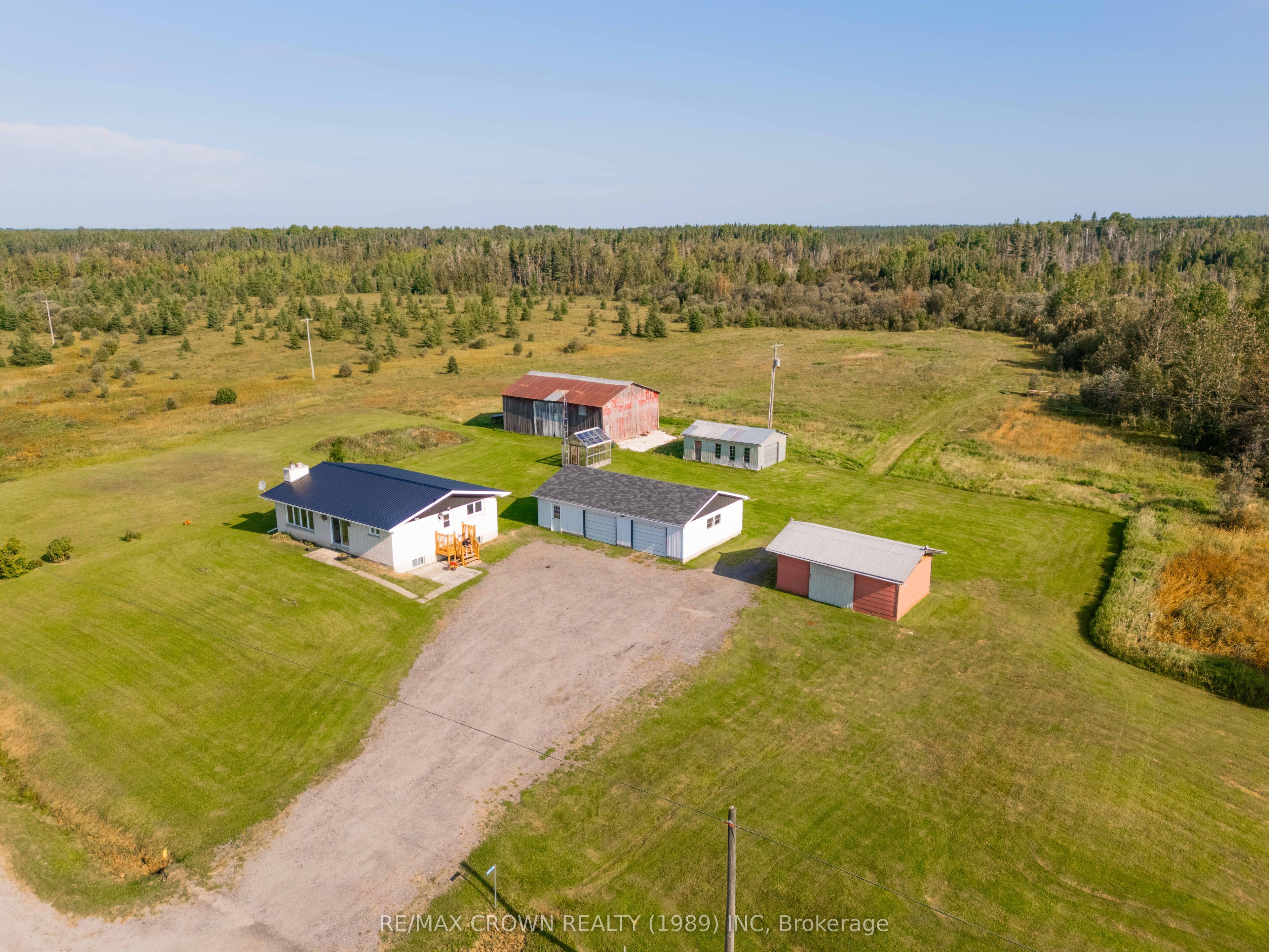 14 LOT CON 9 HIGHWAY 11 N/A Haggart, Smooth Rock Falls, ON P0L 2B0