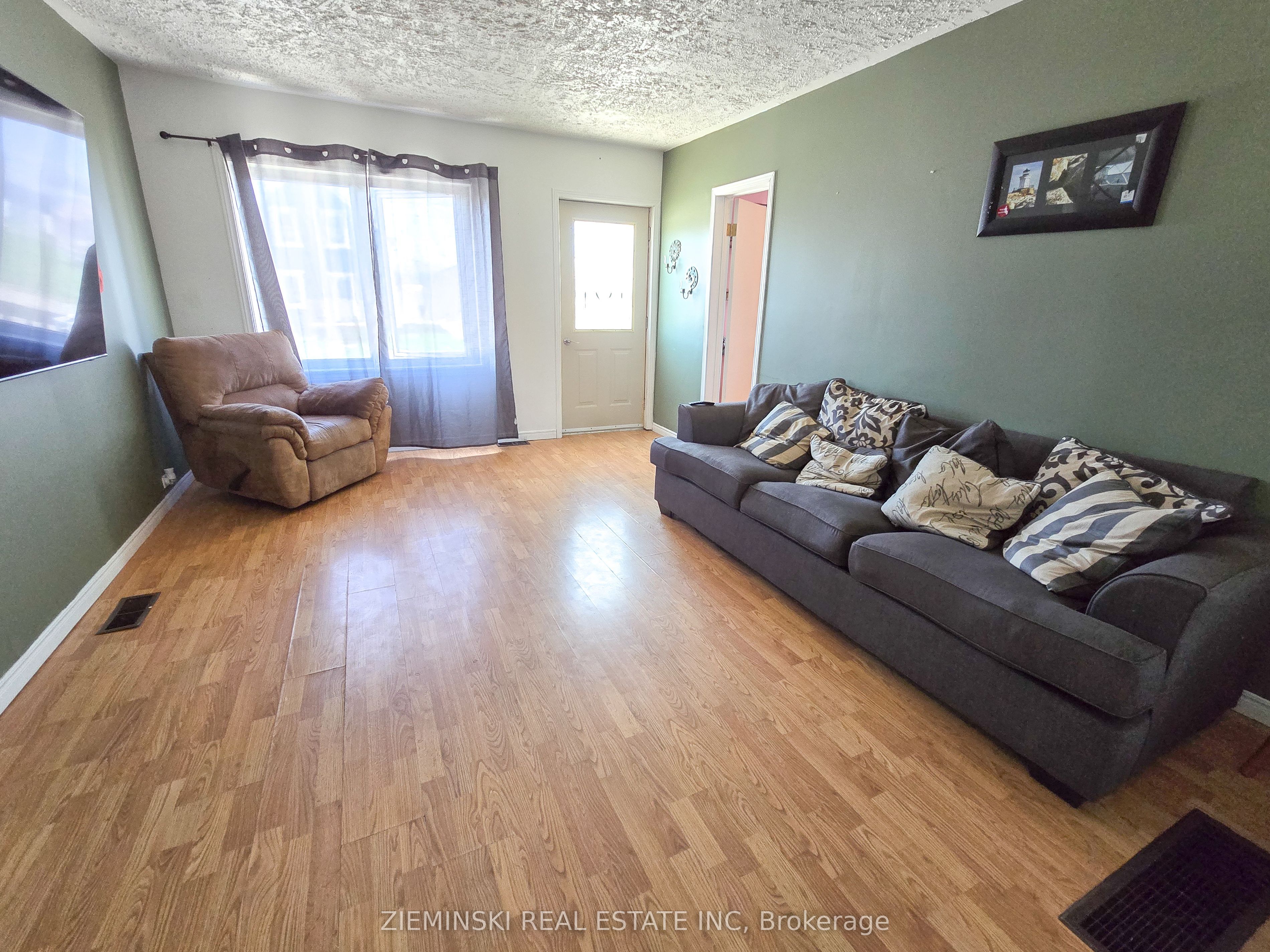 554 James Street, Iroquois Falls, ON P0K 1G0 photo 4