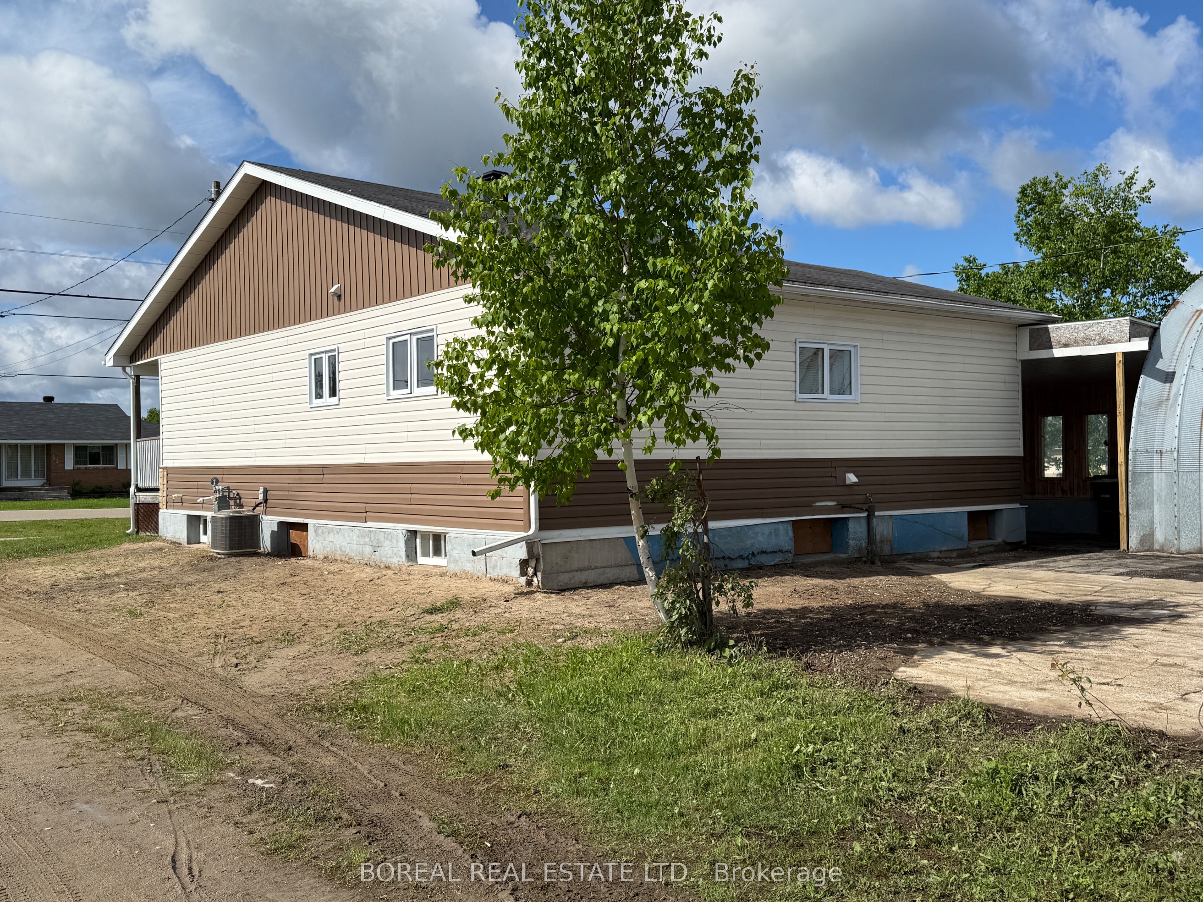 236-238 Main St N/A, Smooth Rock Falls, ON P0L 2B0 photo 4