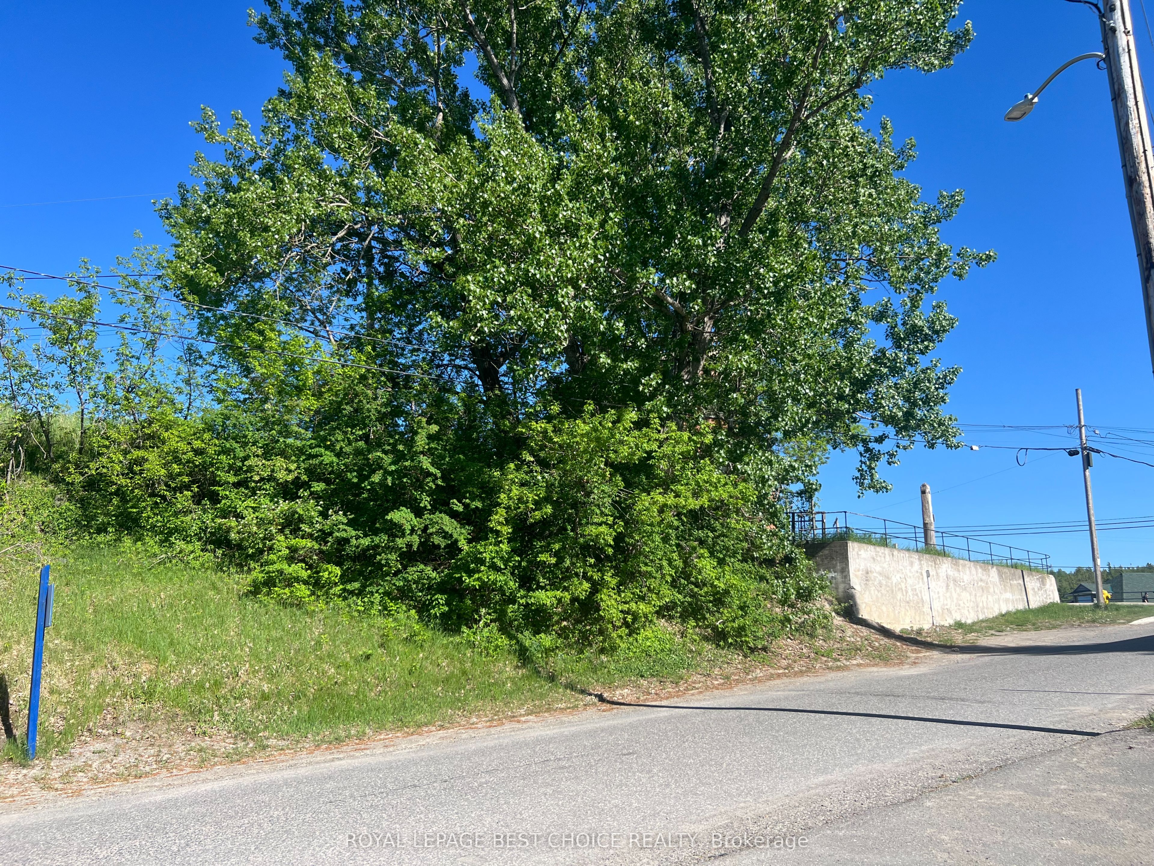 17 Argentite Street, Cobalt, ON P0J 1C0 photo 2