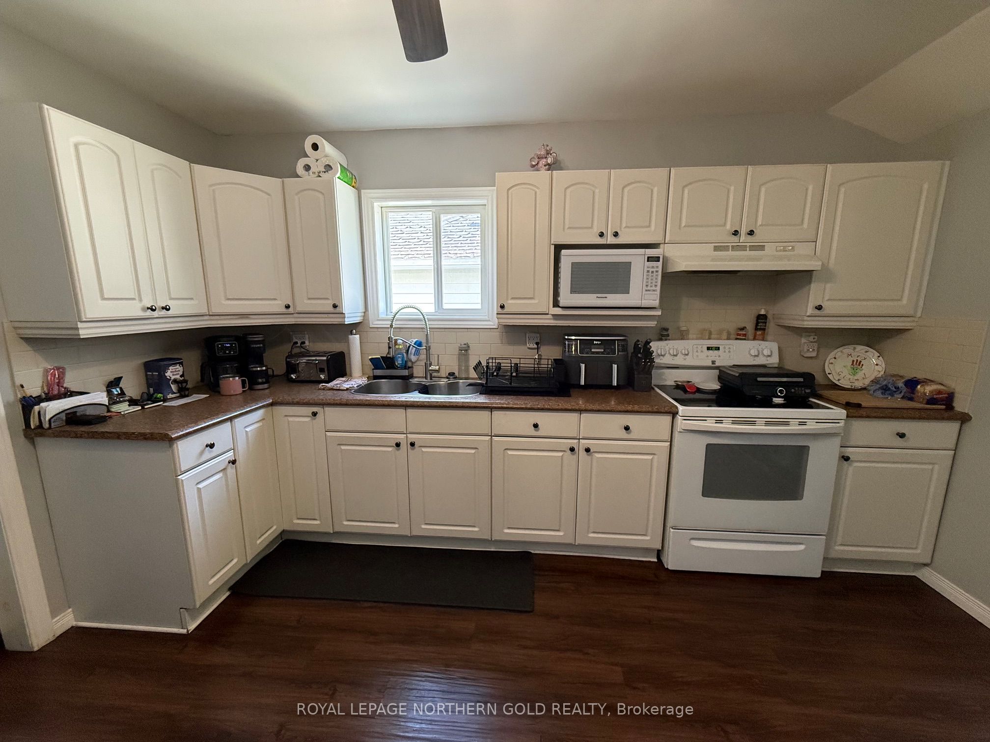 805 Government Road W, Kirkland Lake, ON P0K 1A0 photo 2