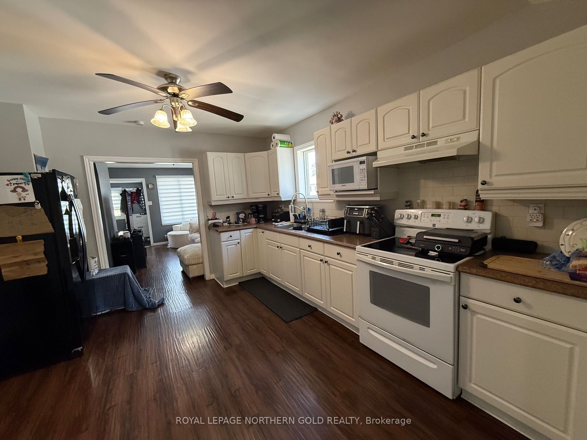 805 Government Road W, Kirkland Lake, ON P0K 1A0 photo 3