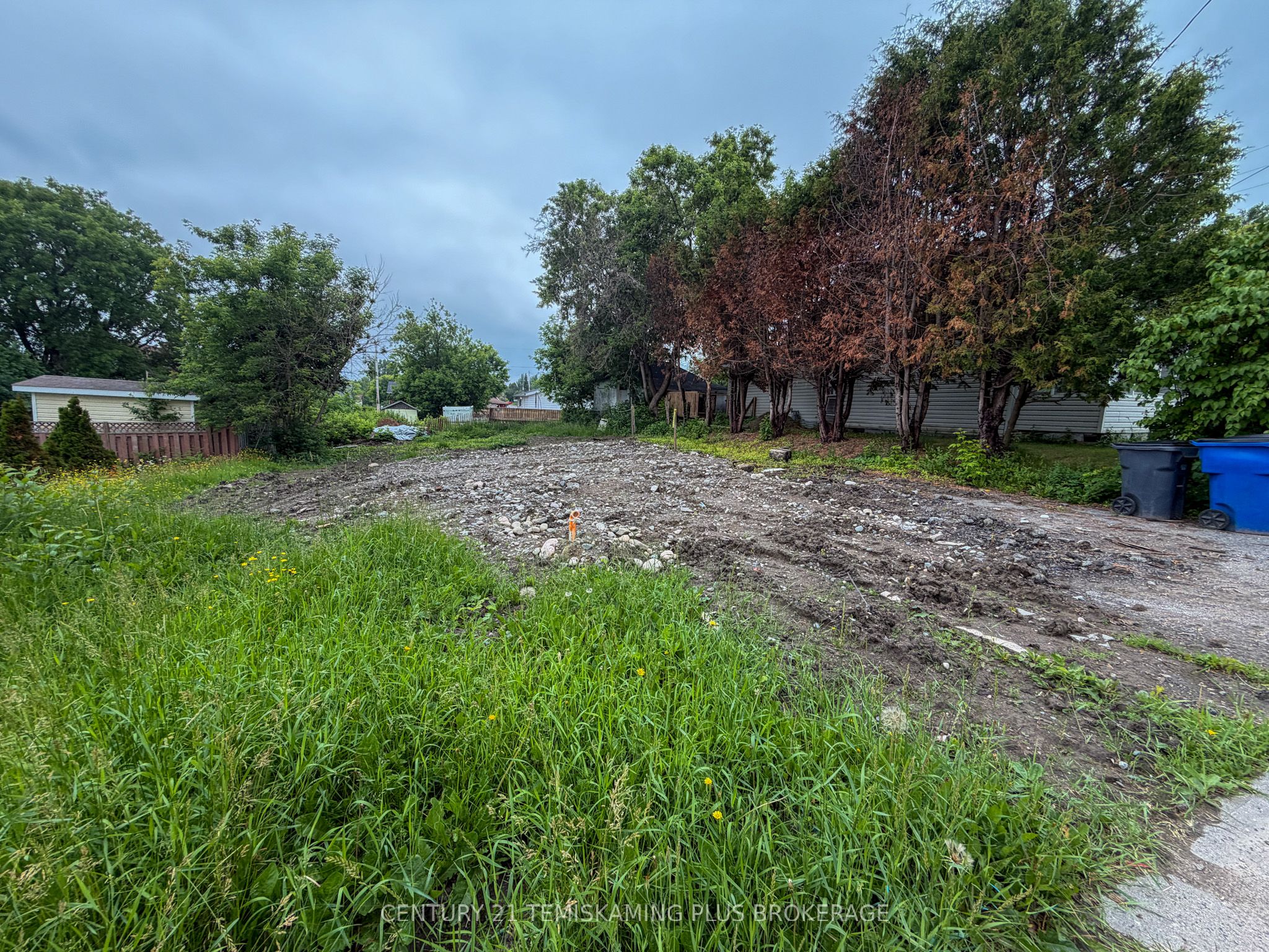 450 Cecil Street, Temiskaming Shores, ON P0J 1K0 photo 3