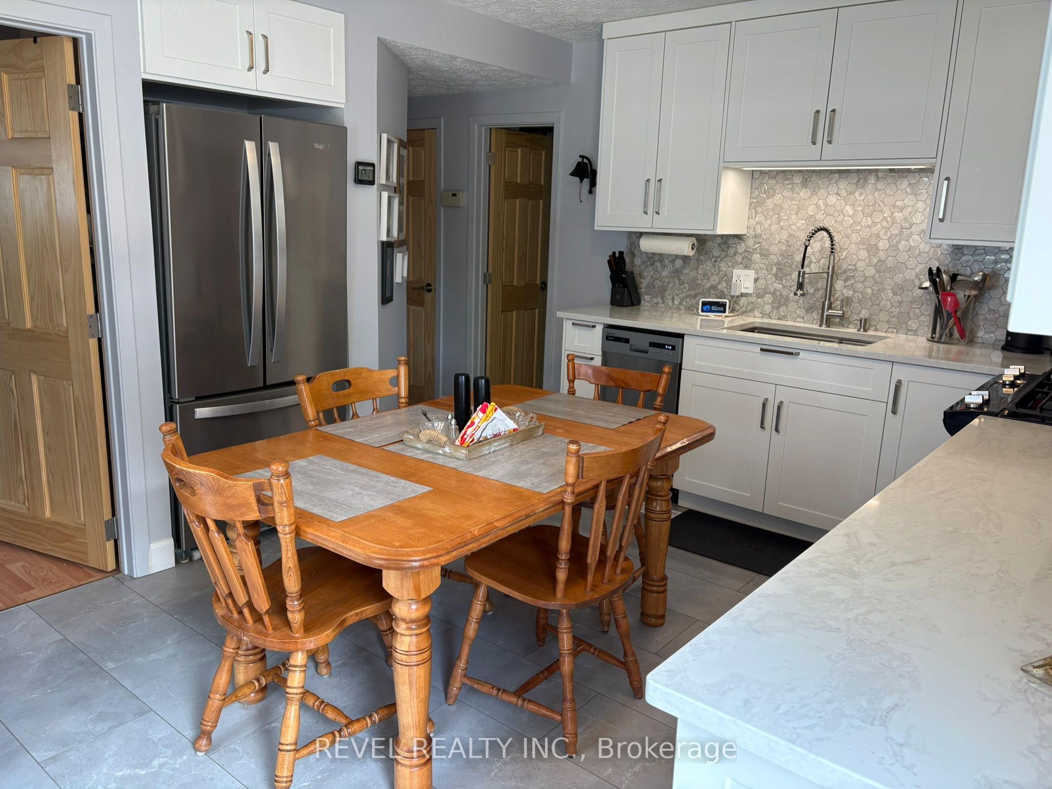 36 Stewart Avenue, Kapuskasing, ON P5N 1S2 photo 4