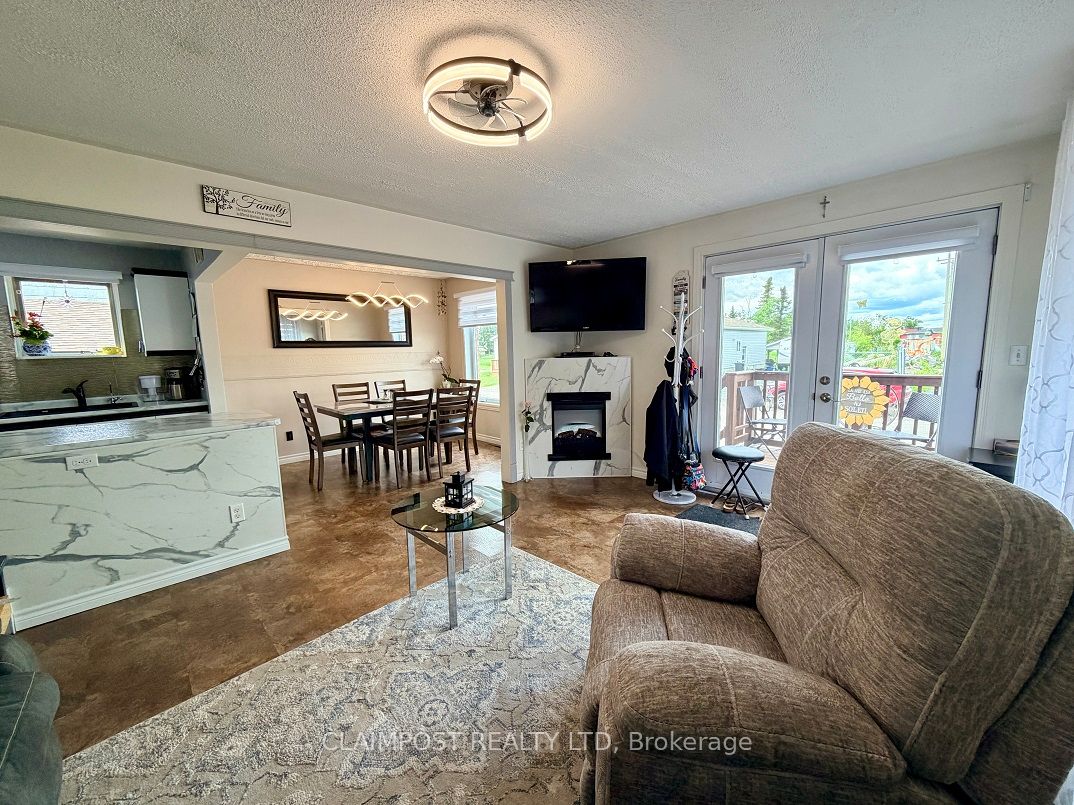 374 Ste Helene Avenue, Iroquois Falls, ON P0K 1G0 photo 3