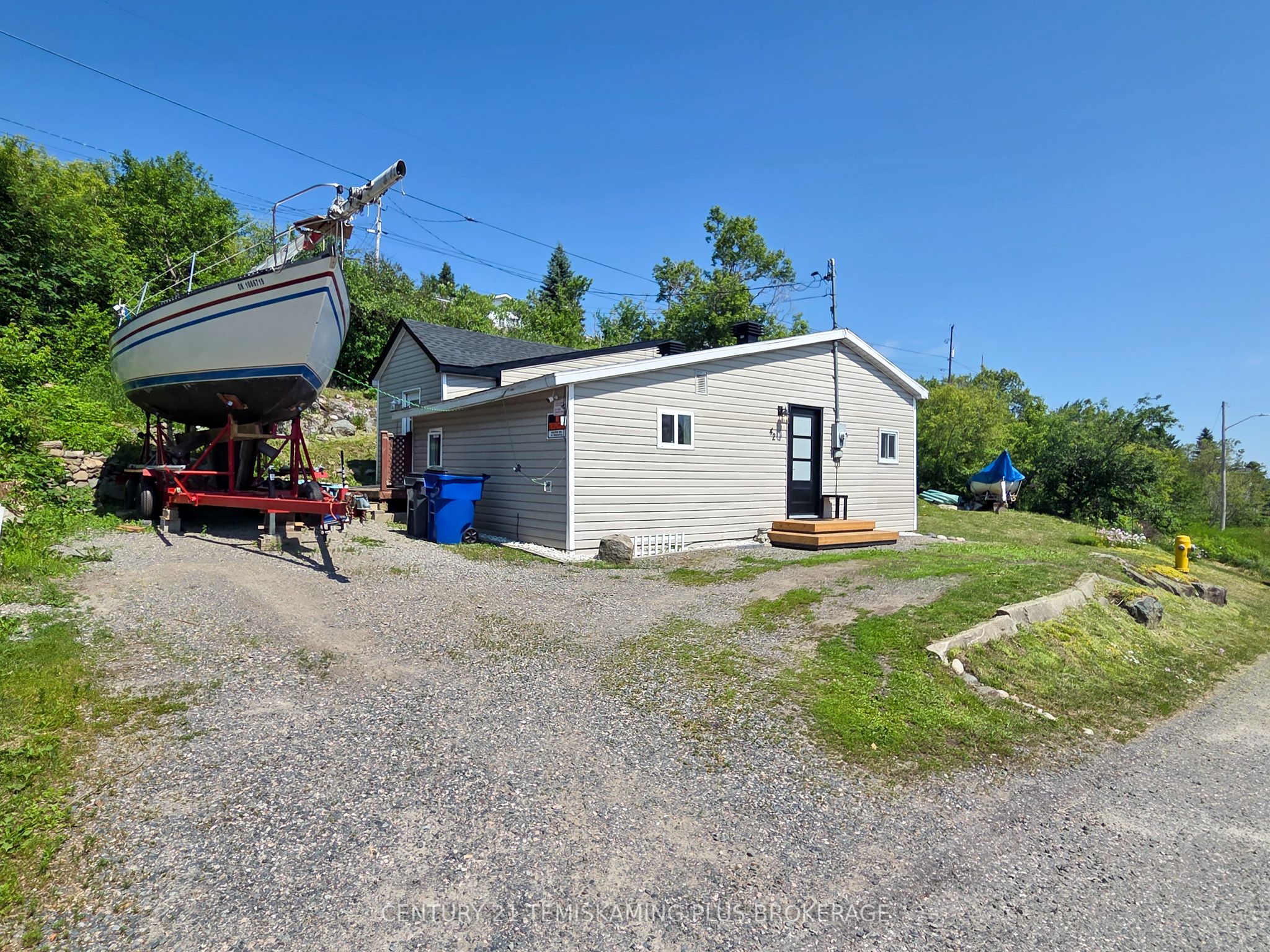 42 Russell Street, Cobalt, ON P0J 1C0
