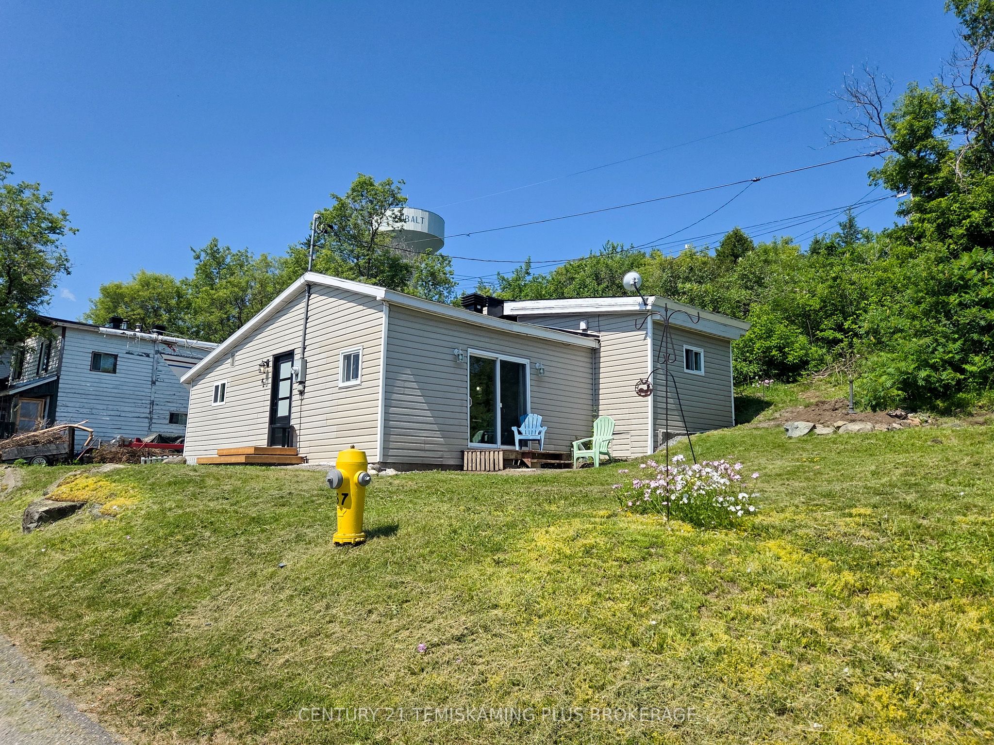 42 Russell Street, Cobalt, ON P0J 1C0 photo 2