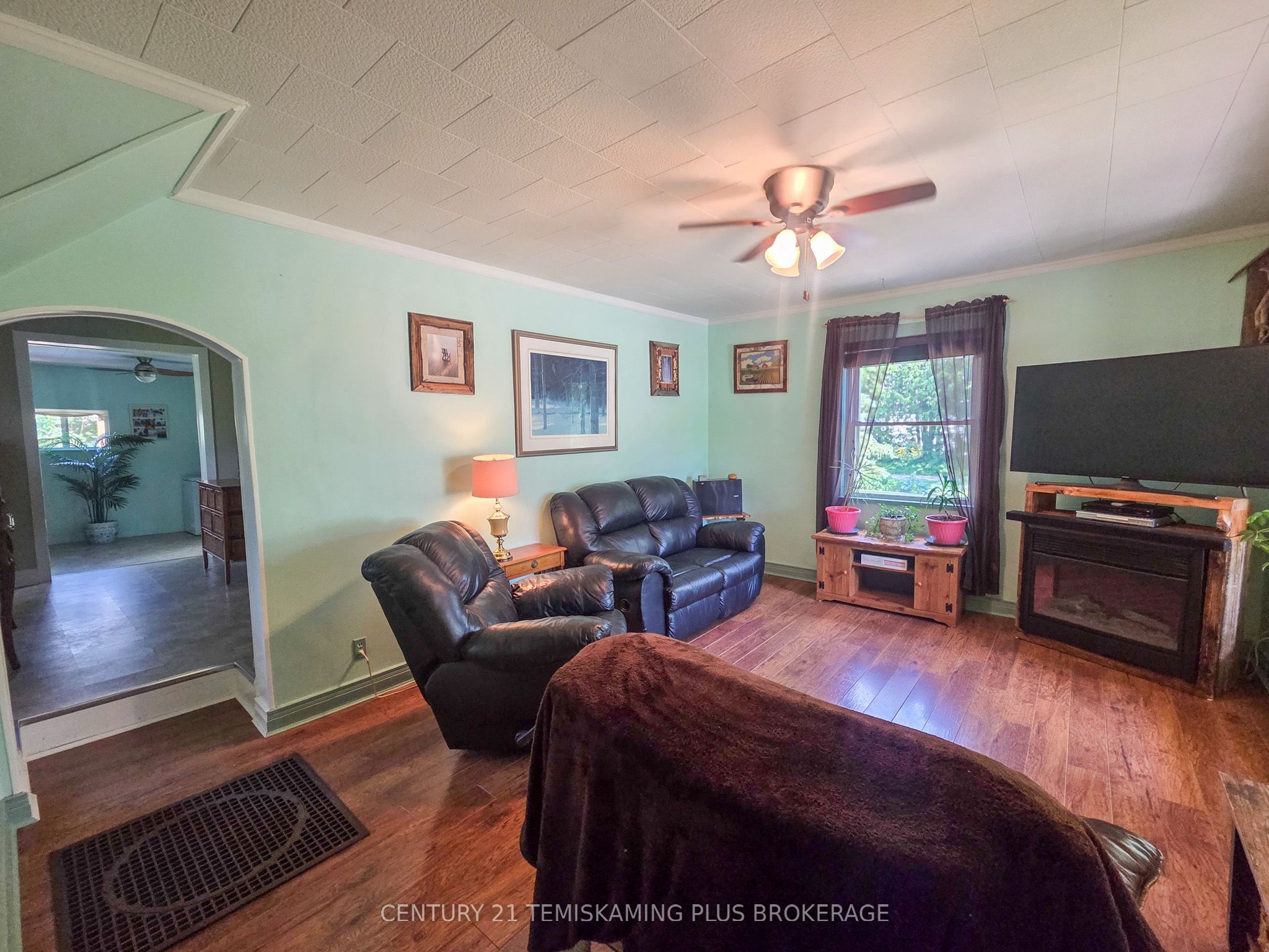 75 Fifth Avenue, Englehart, ON P0J 1H0 photo 4