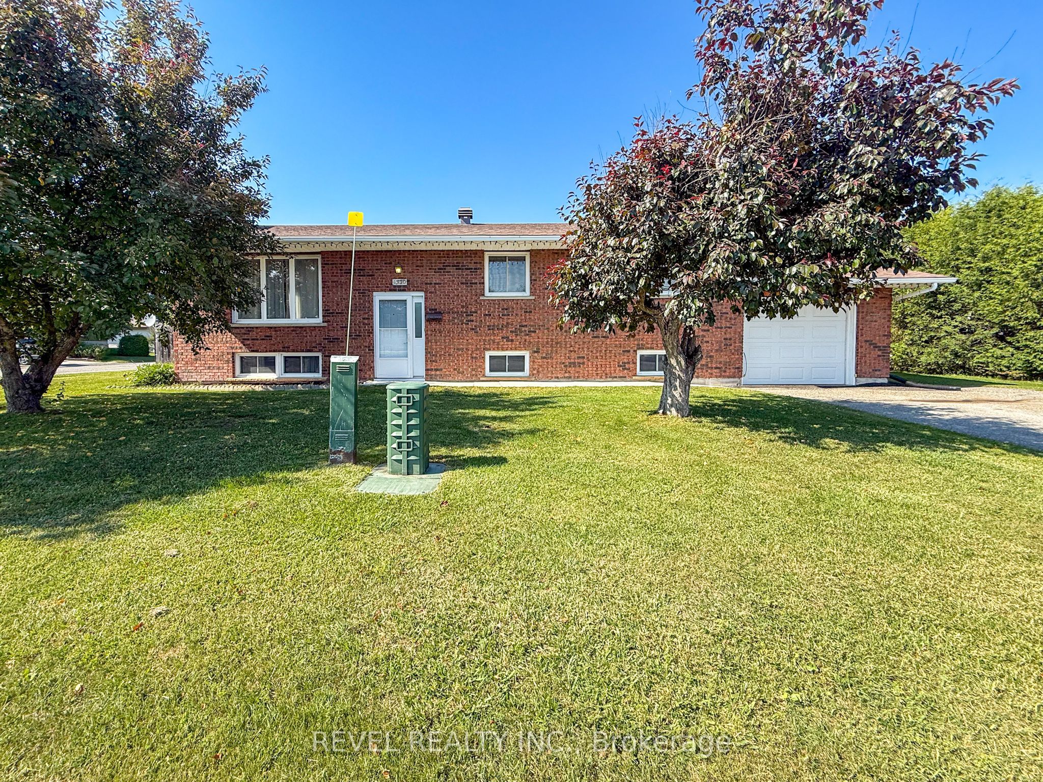 1330 Chenier Avenue, Timmins, ON P4R 1A9