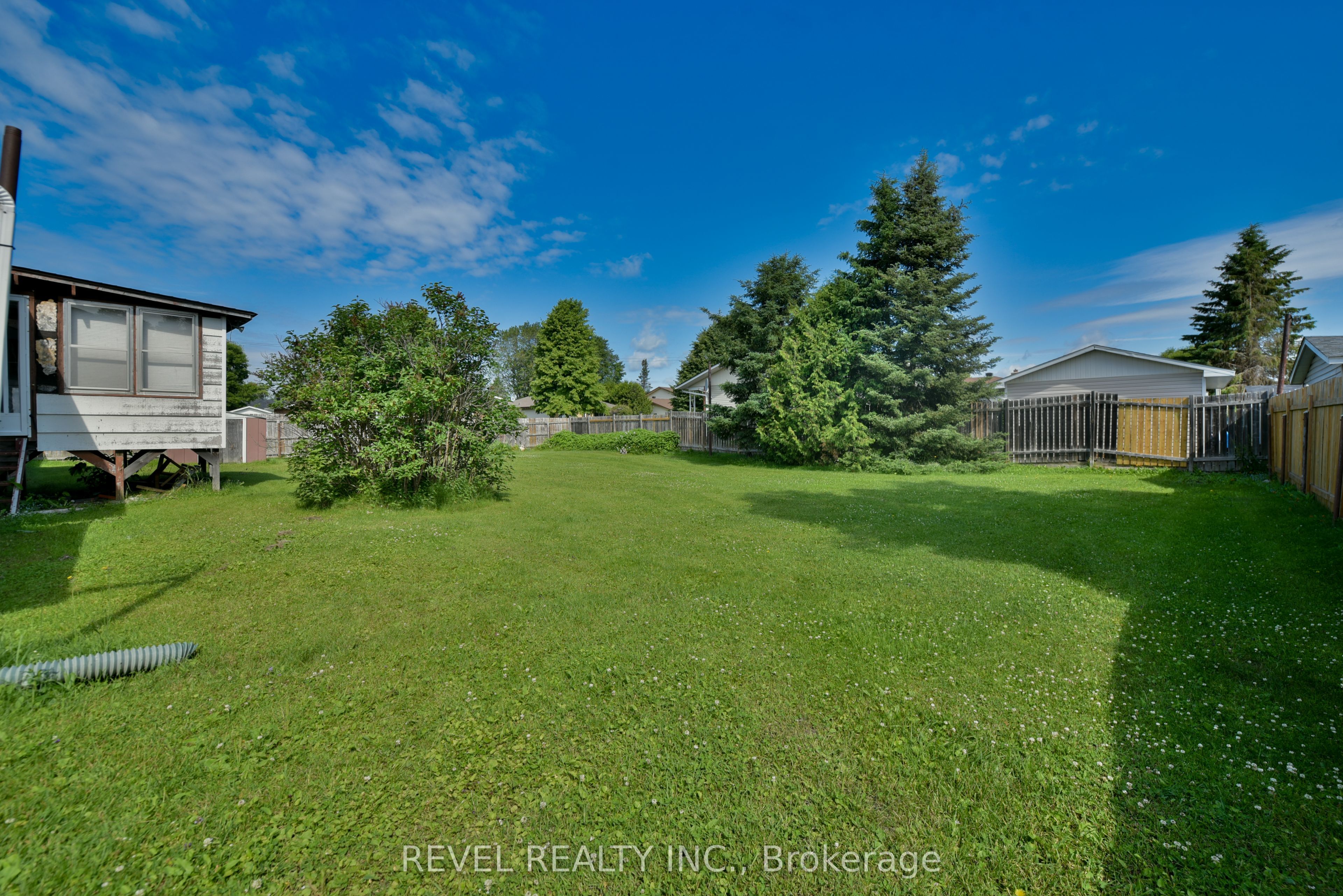 1330 Chenier Avenue, Timmins, ON P4R 1A9 photo 5