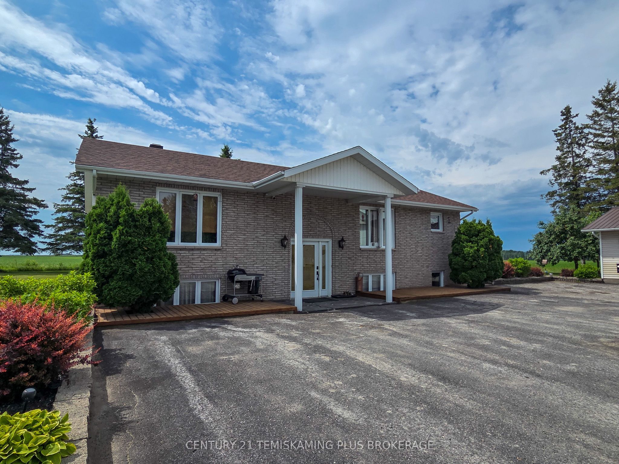 146128 Hilliardton Road, Armstrong, ON P0J 1E0 photo 3