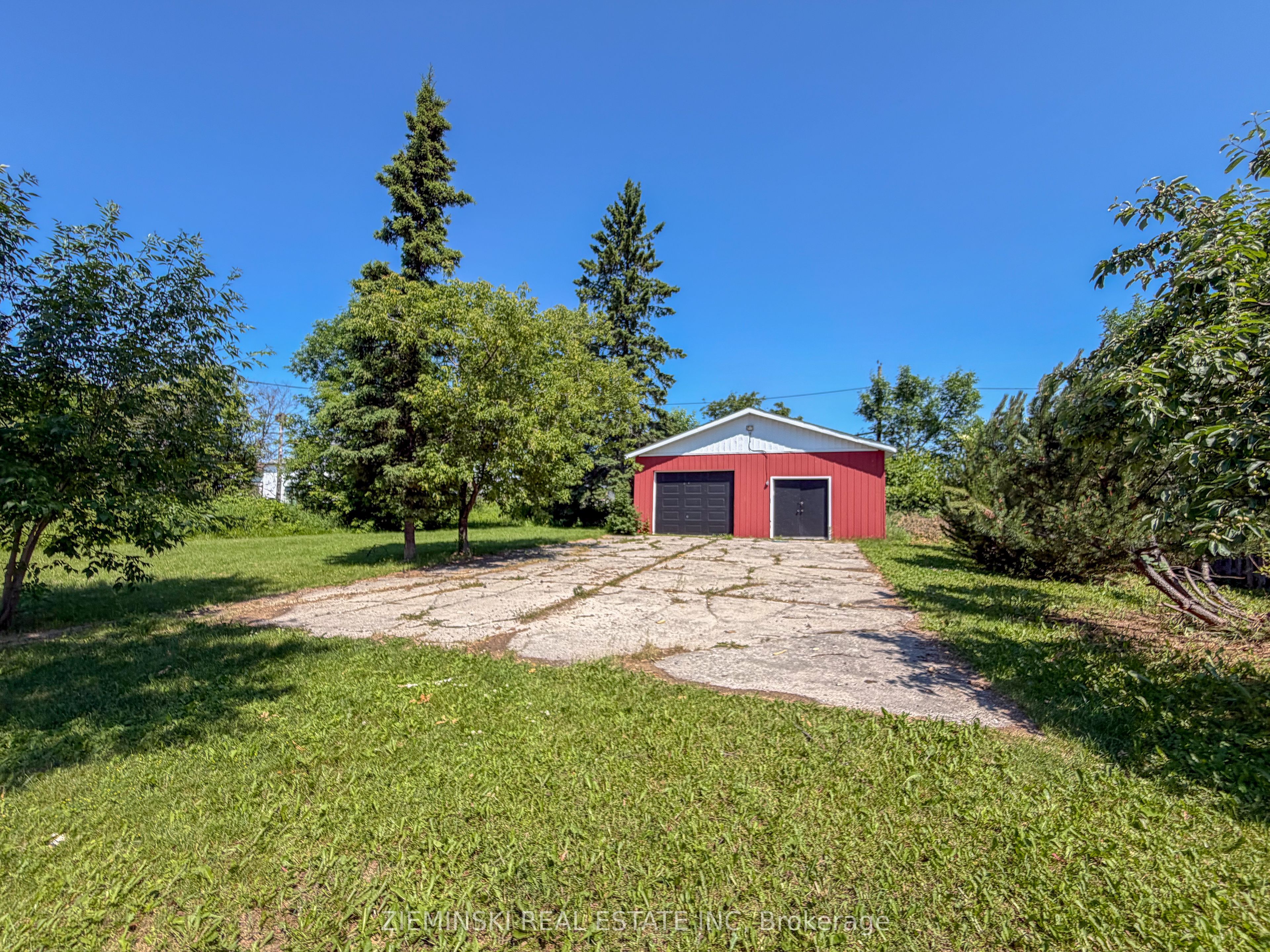 340 Church Street, Iroquois Falls, ON P0K 1G0 photo 2