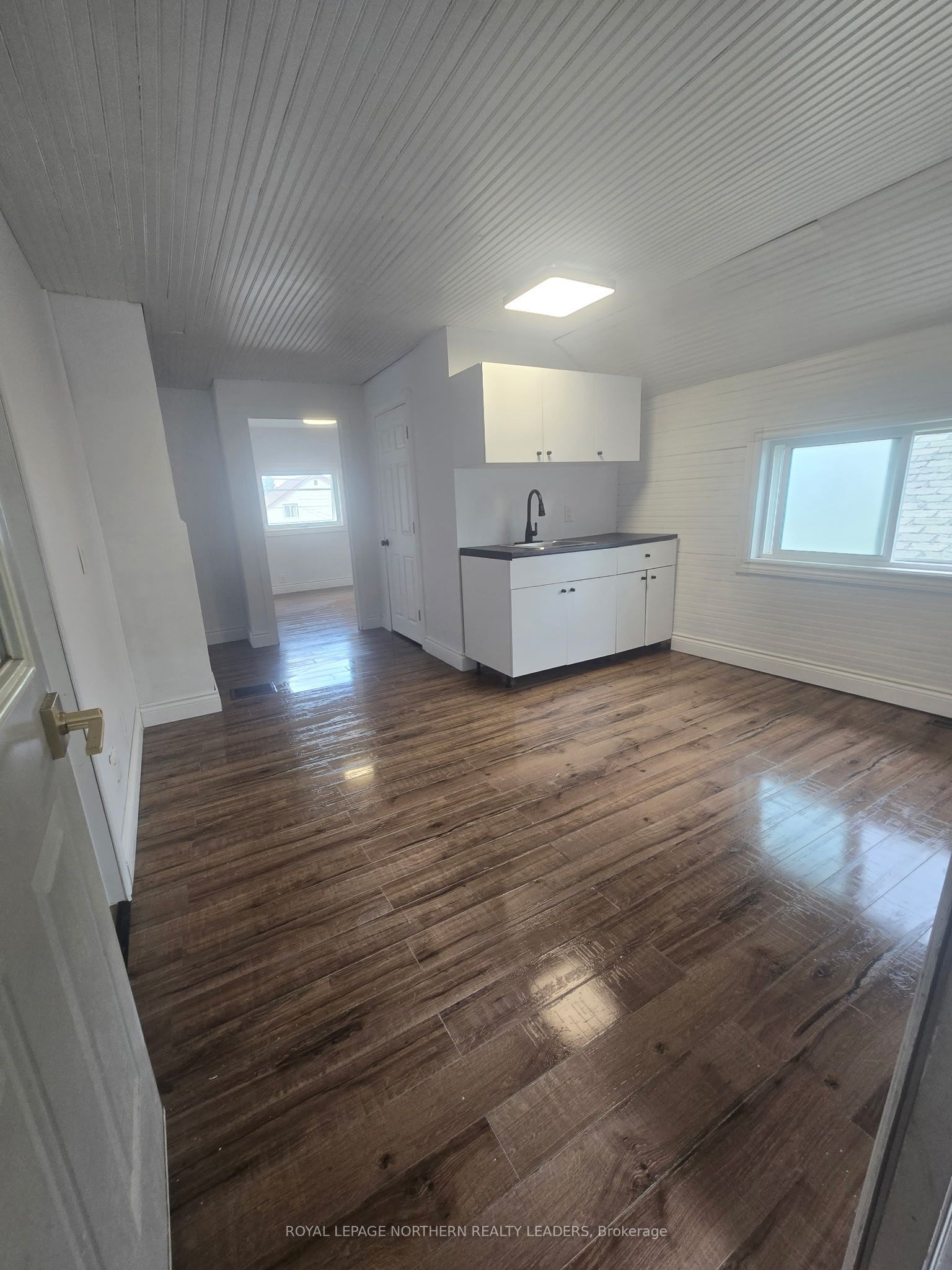 104 Fourth Avenue, Timmins, ON P0N 1G0 photo 2