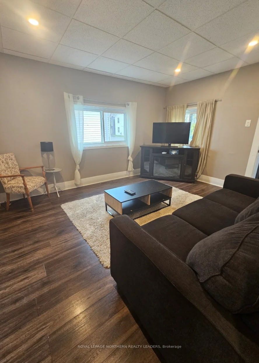 104 Fourth Avenue, Timmins, ON P0N 1G0 photo 3