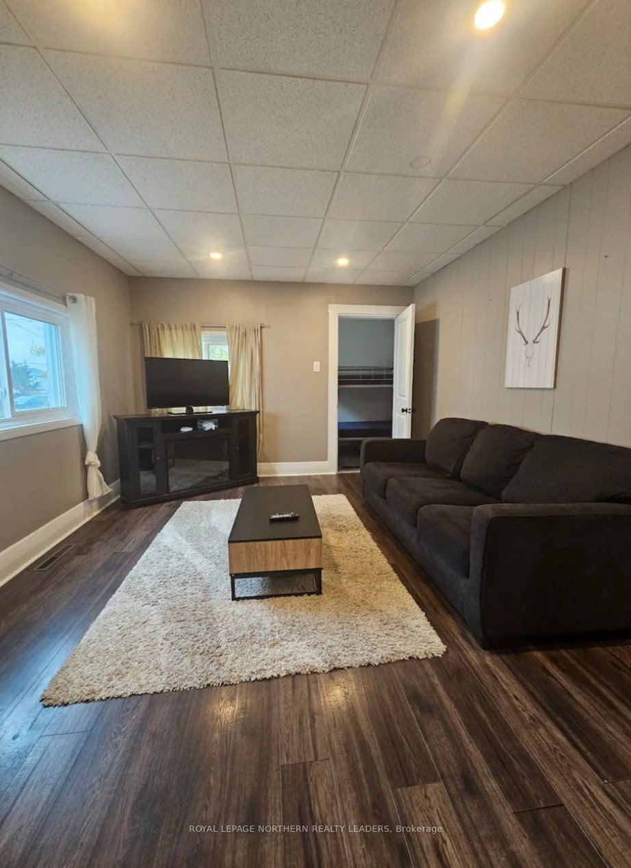 104 Fourth Avenue, Timmins, ON P0N 1G0 photo 4