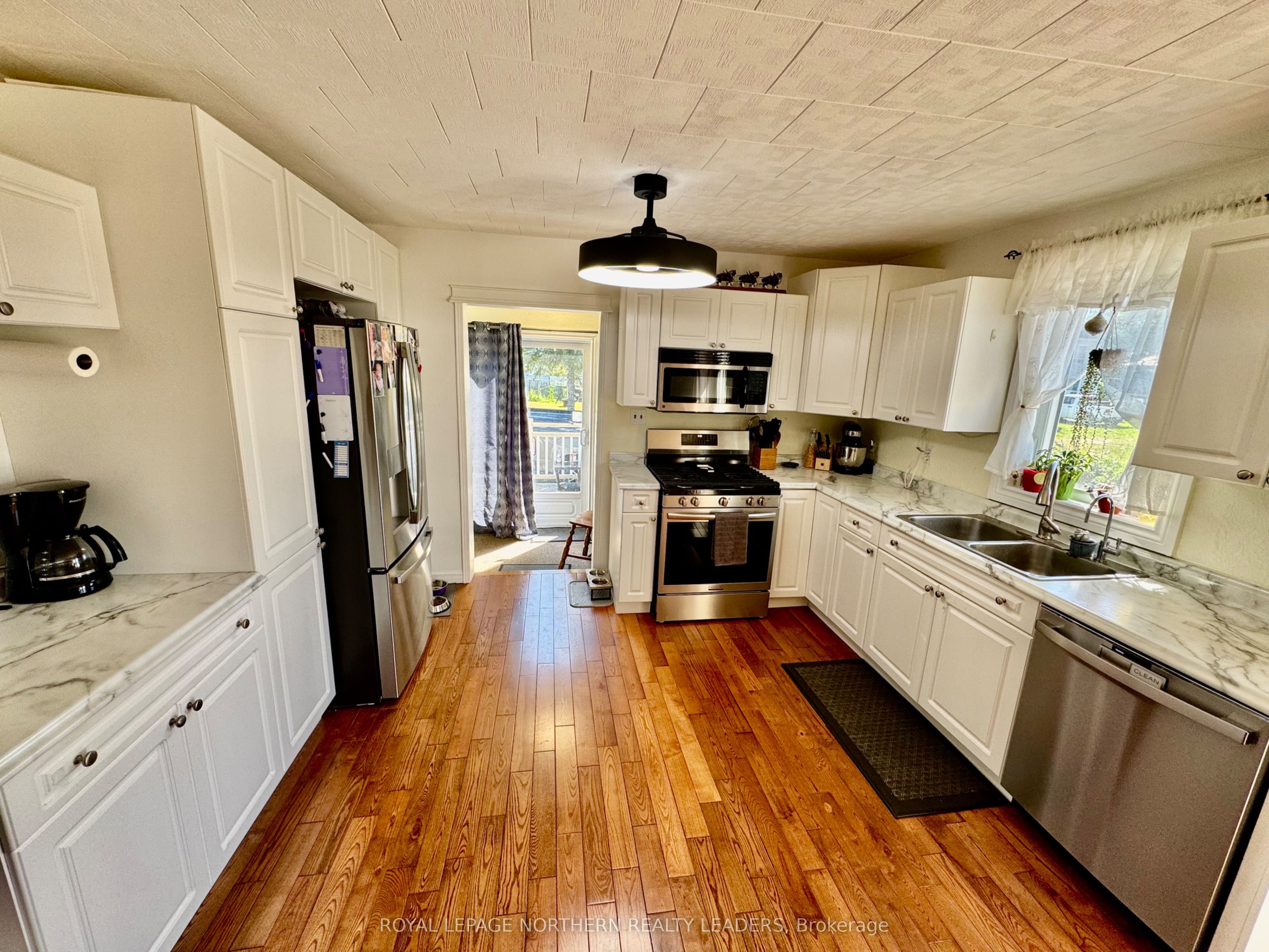 837 Denning Street, Black River-Matheson, ON P0K 1R0 photo 3
