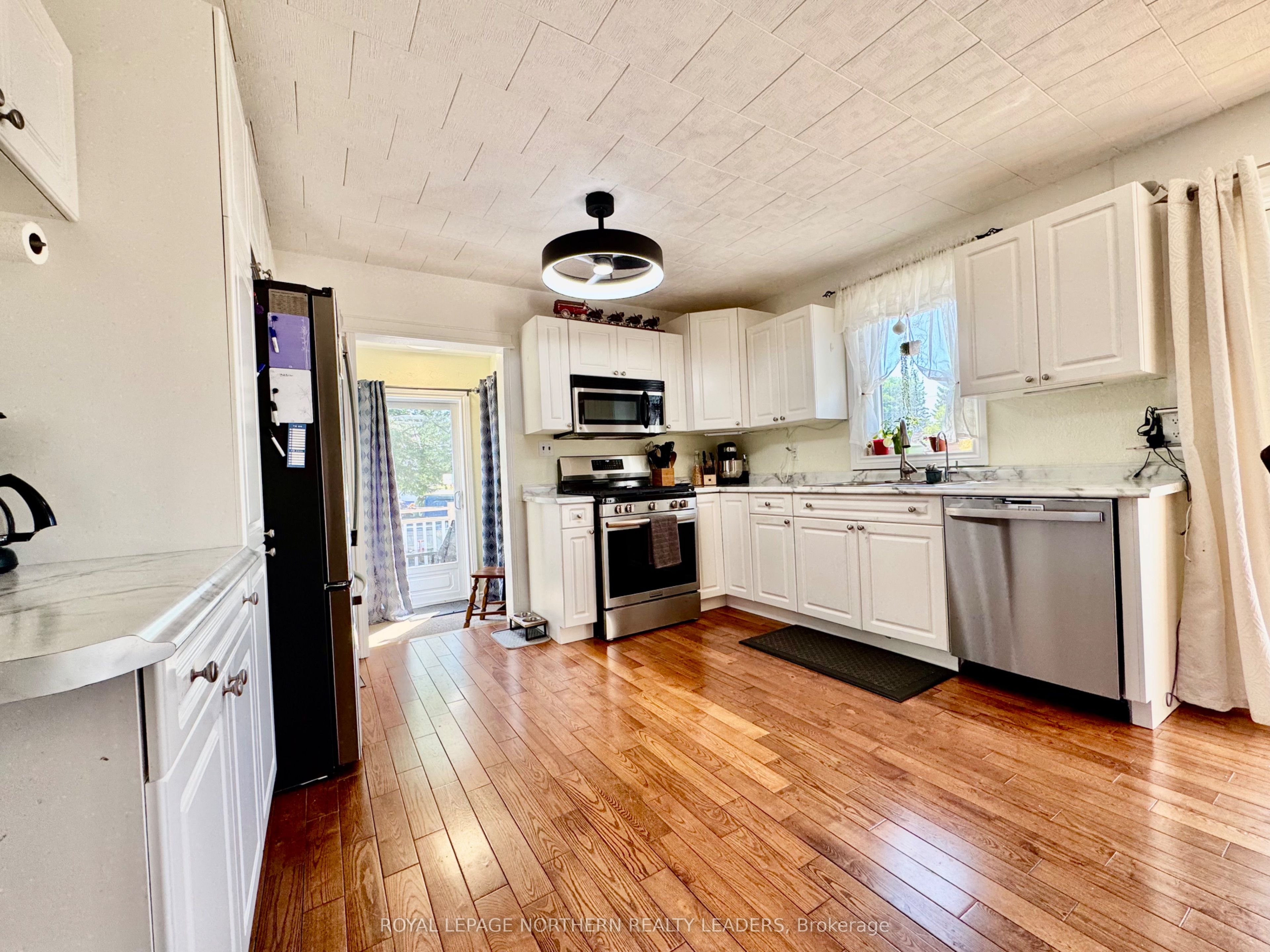 837 Denning Street, Black River-Matheson, ON P0K 1R0 photo 5