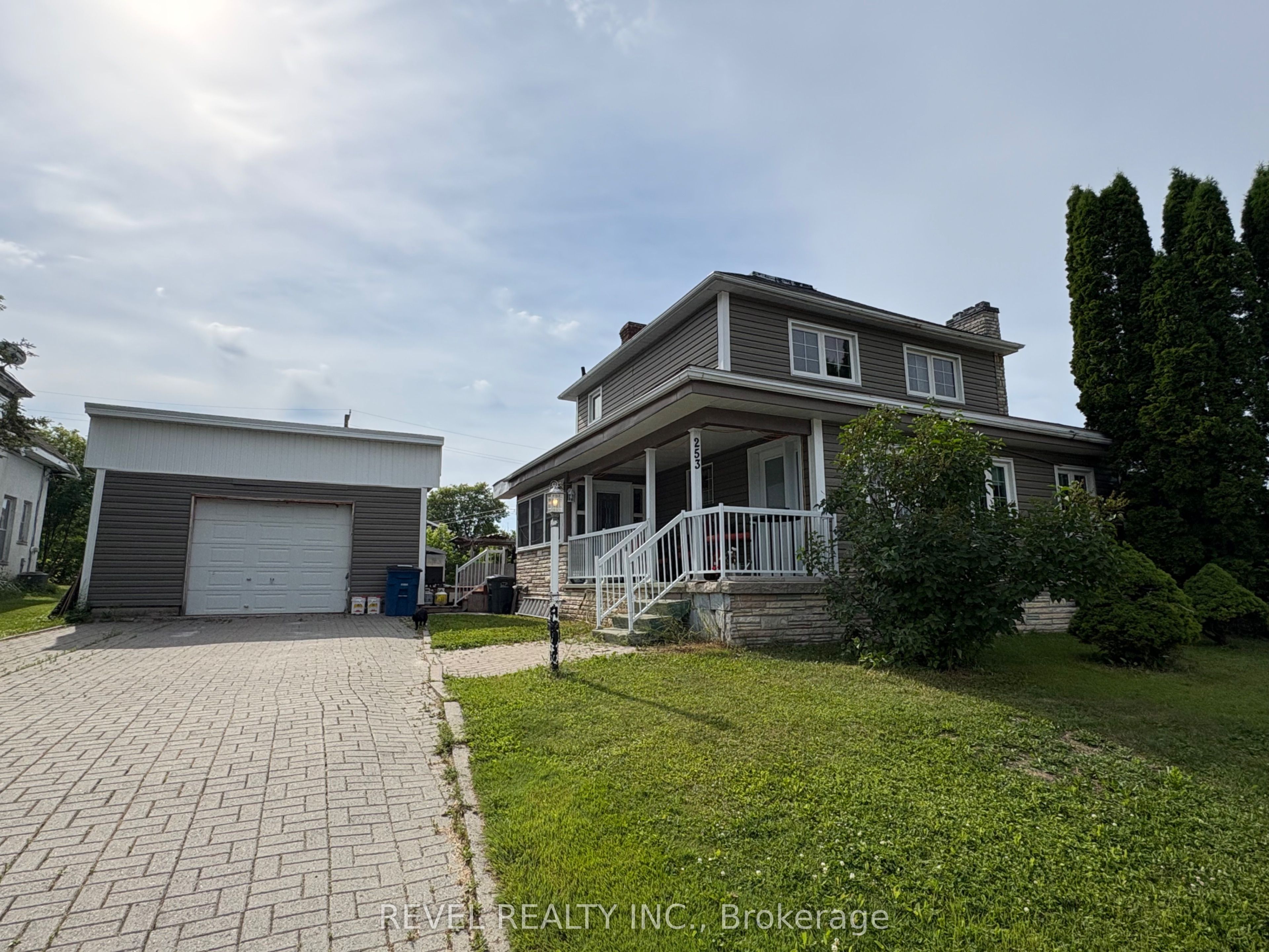 253 Fourth Avenue, Cochrane, ON P0L 1C0 photo 2