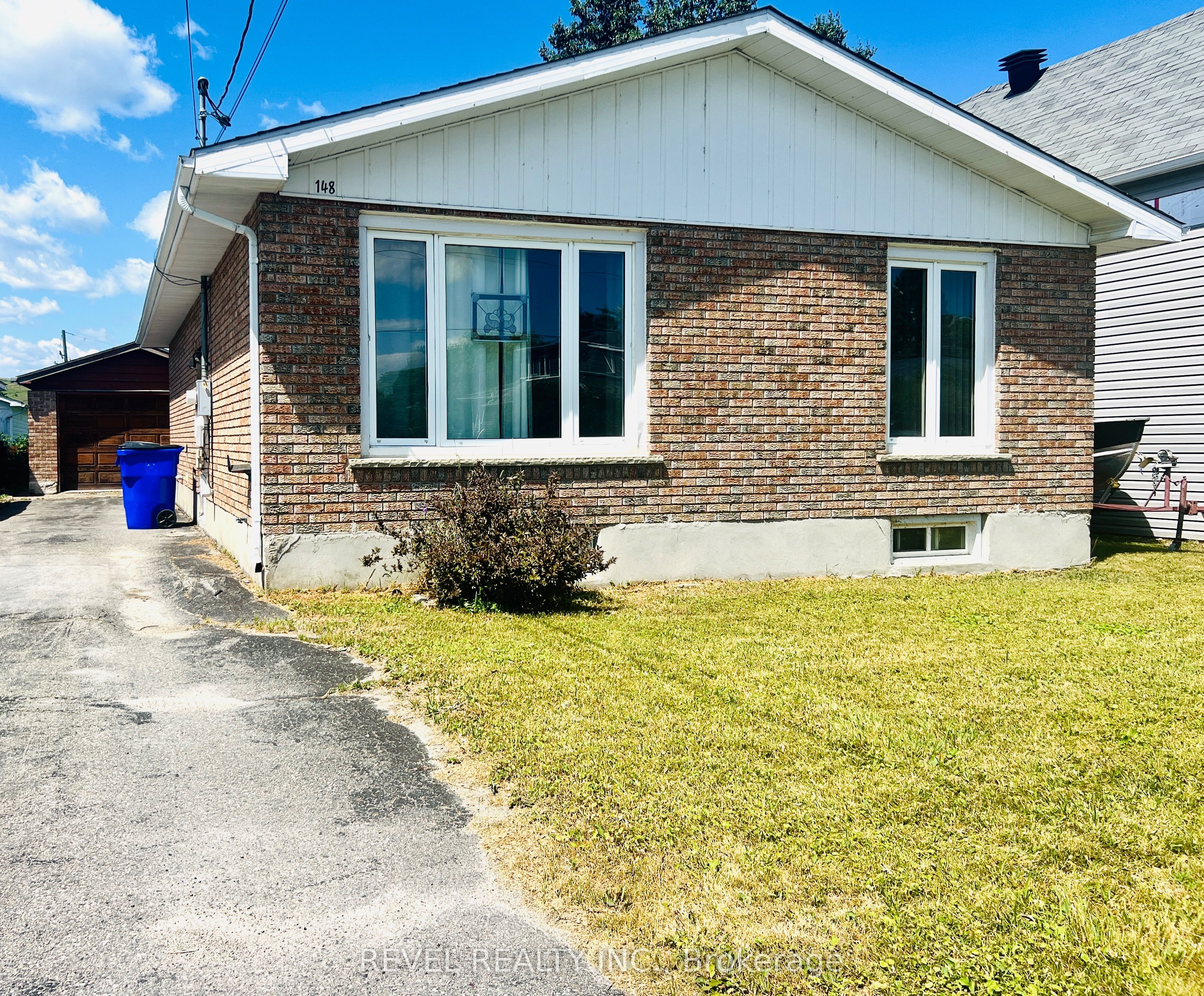 148 Evans Street, Timmins, ON P0N 1H0