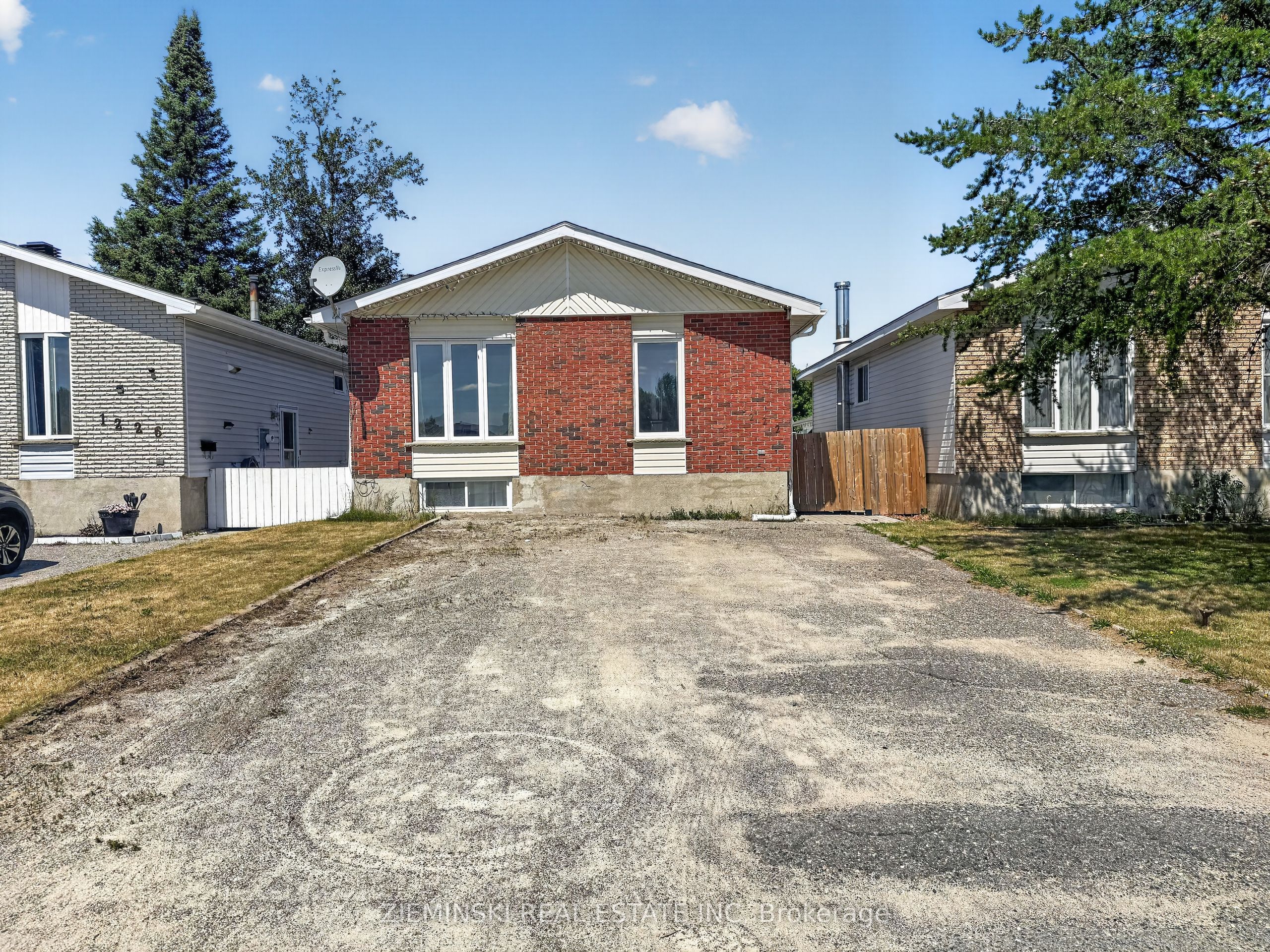 1222 Gatineau Boulevard, Timmins, ON P4R 1E3