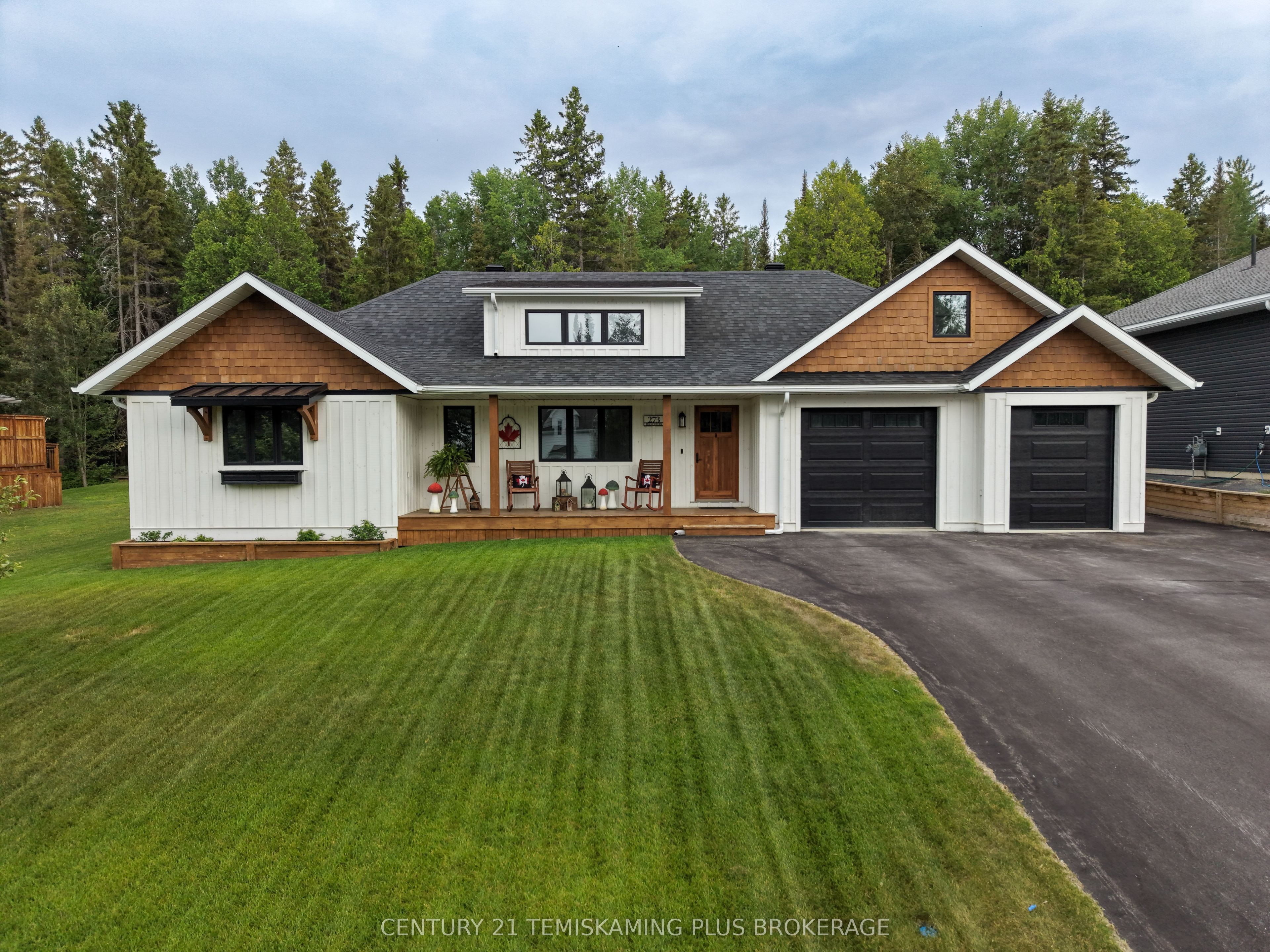 273 Cosman Crescent, Temiskaming Shores, ON P0J 1P0 photo 2
