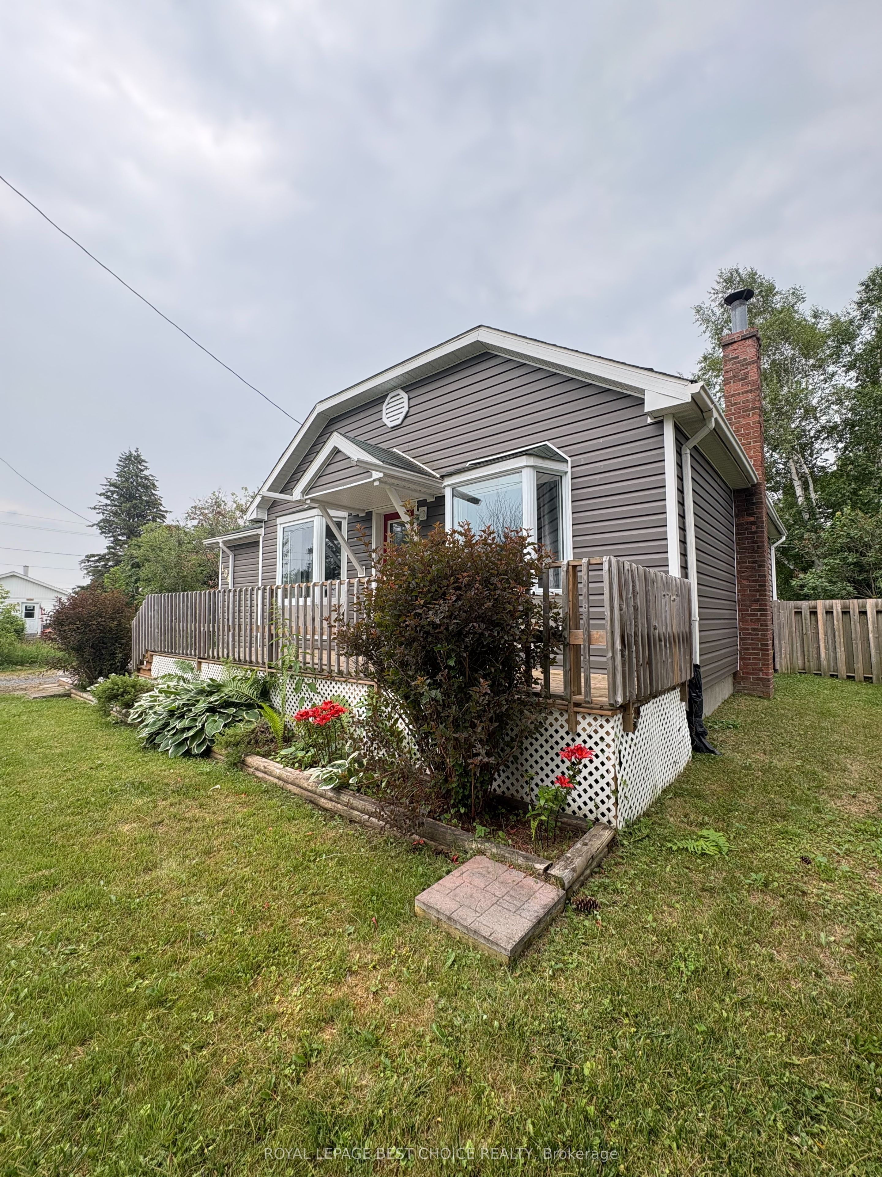 106 King Street W, Englehart, ON P0J 1H0 photo 5