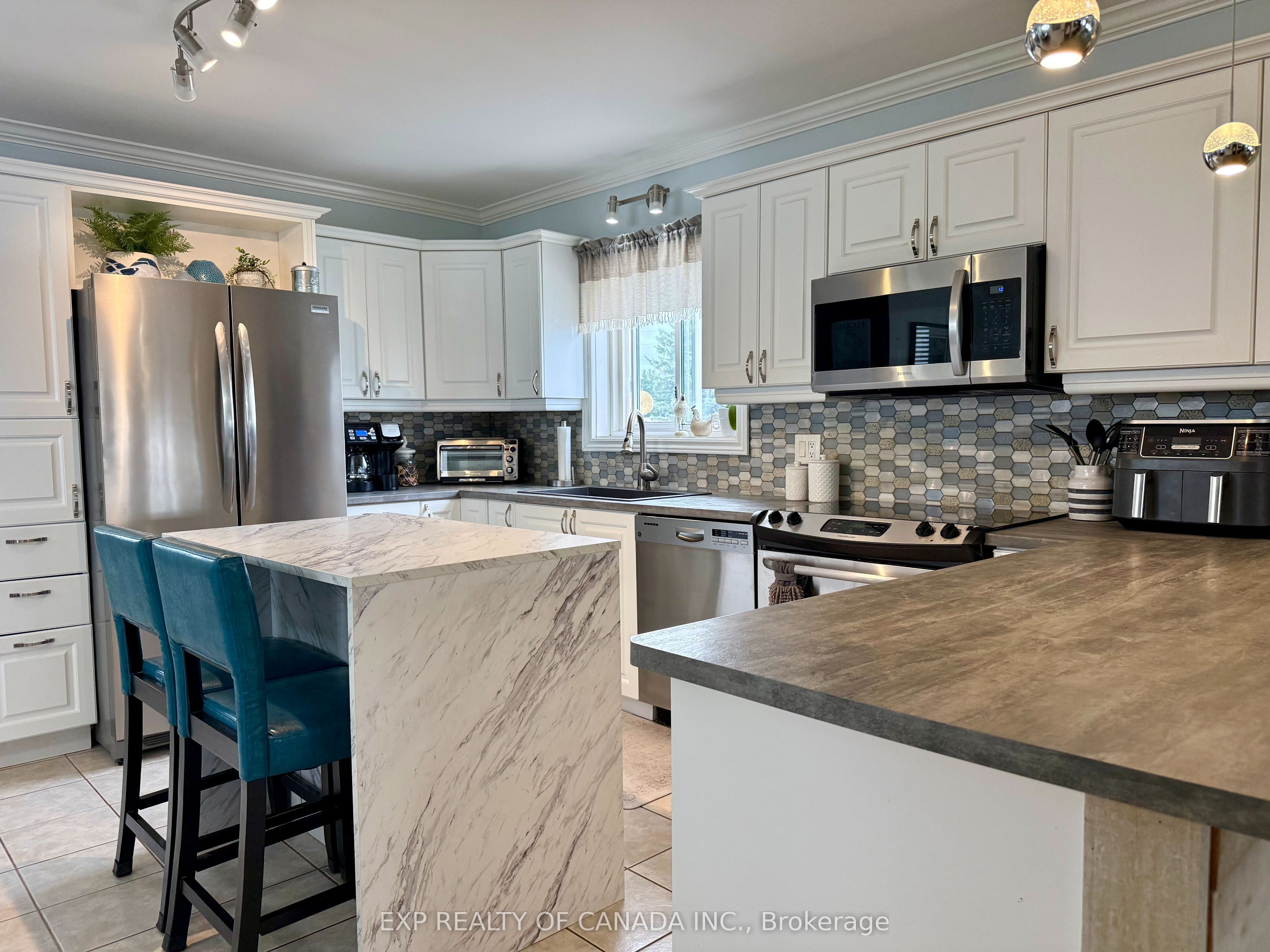 609 Pine Street S, Timmins, ON P4N 2M2 photo 4