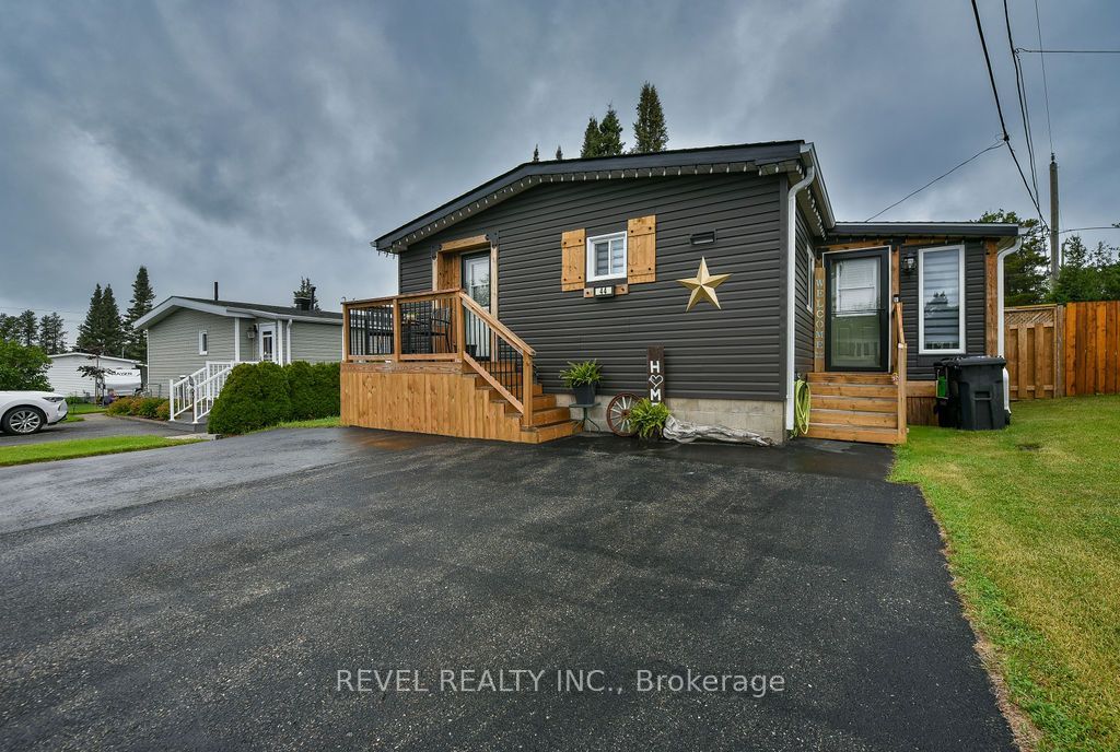 44 Homestead Drive, Timmins, ON P4N 8R9