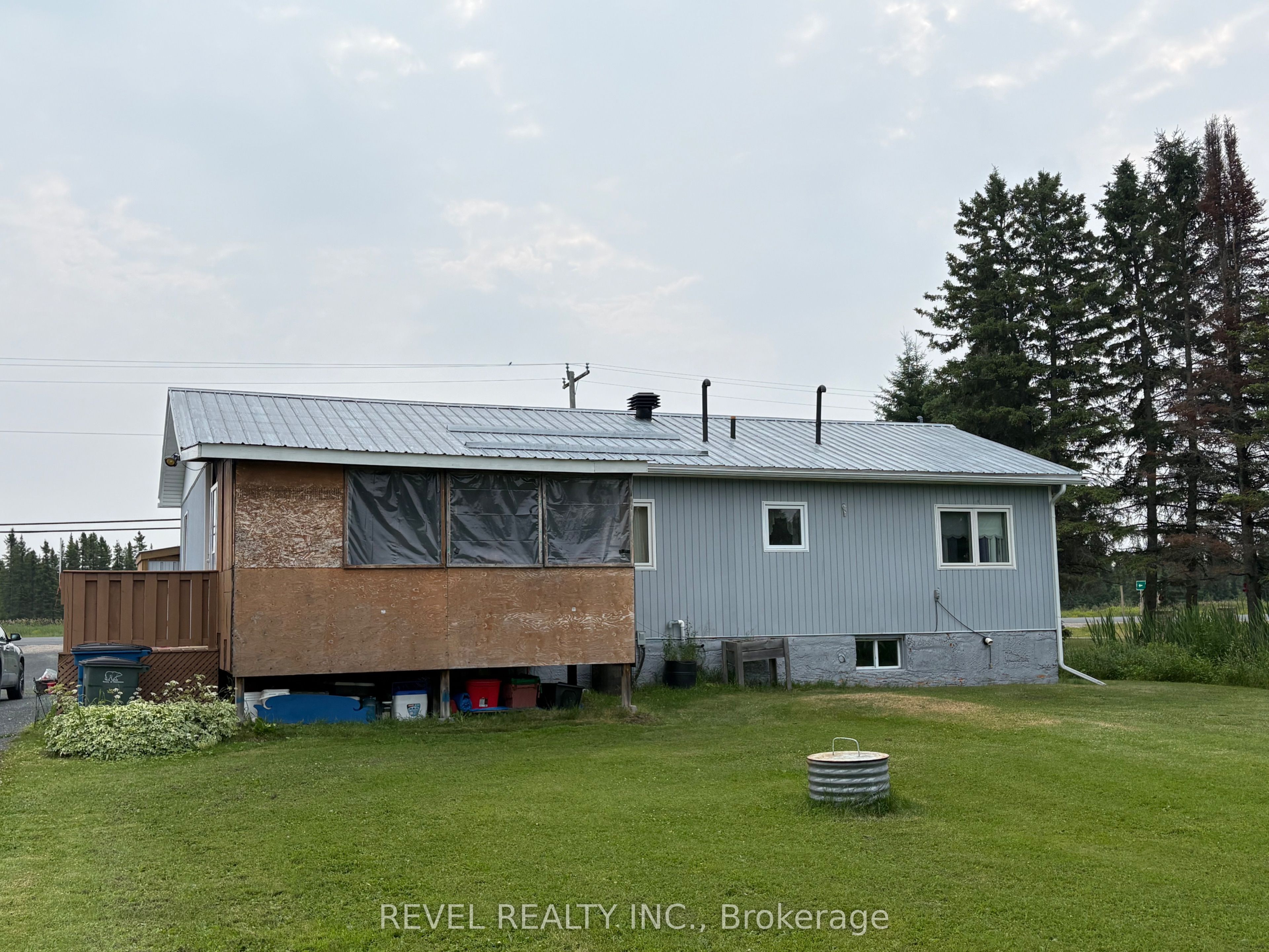 253 Highway 11 Highway S, Cochrane, ON P0L 1C0 photo 2