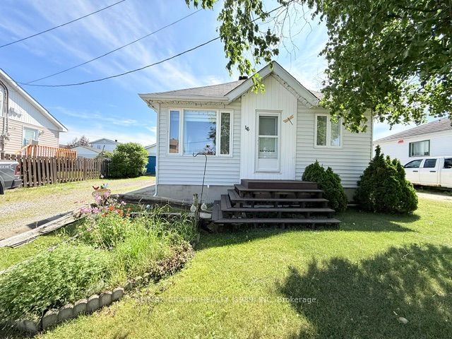 16 Ontario Street, Kapuskasing, ON P5N 2J5 photo 2