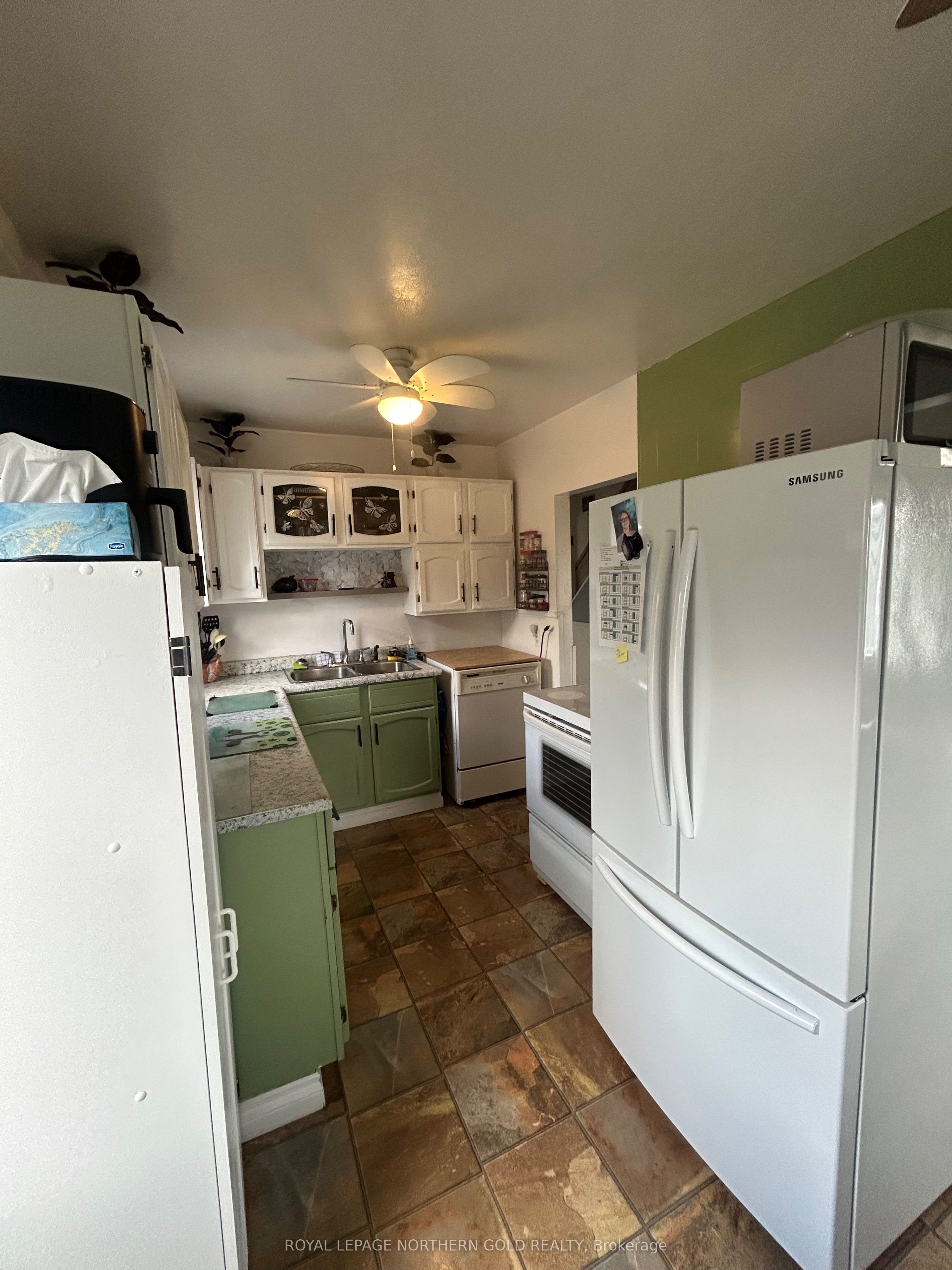 4 Twentyeighth Street, McGarry, ON P0K 1X0 photo 3