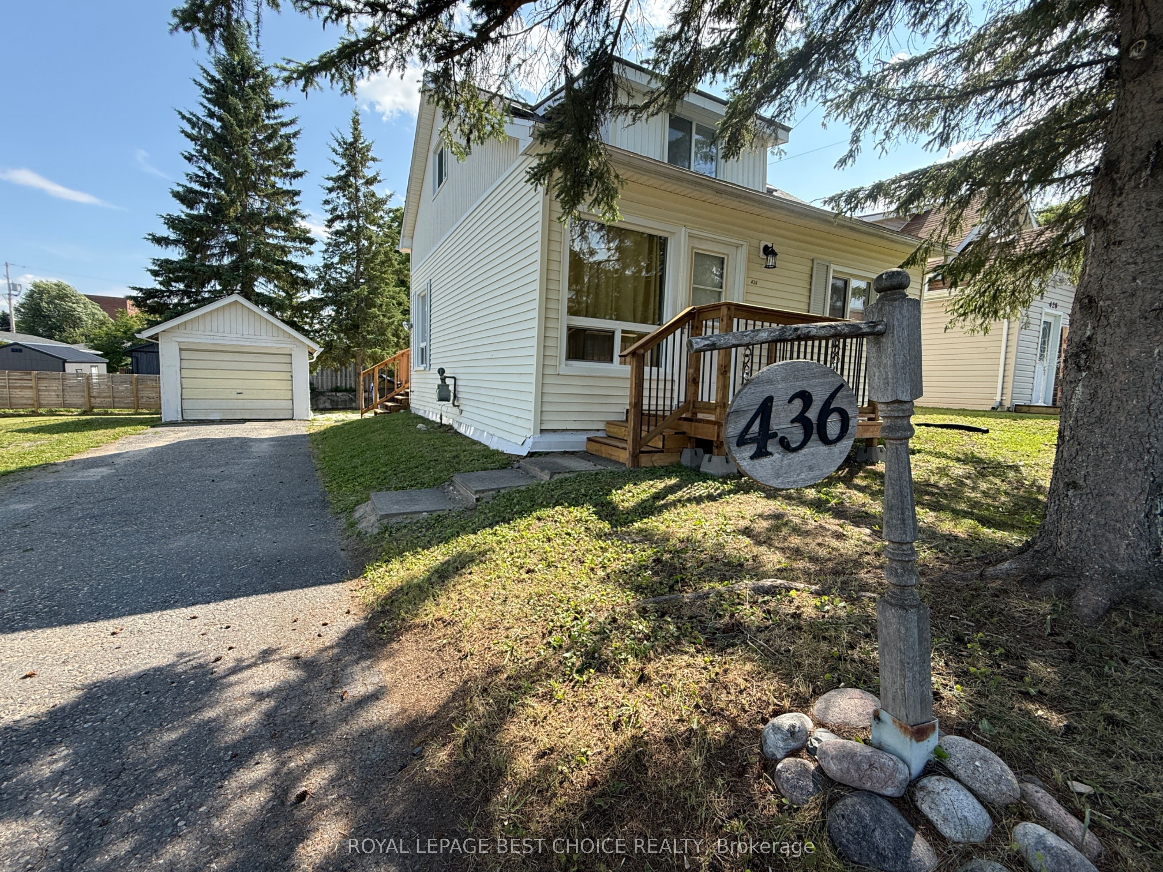 436 Cecil Street, Temiskaming Shores, ON P0J 1K0