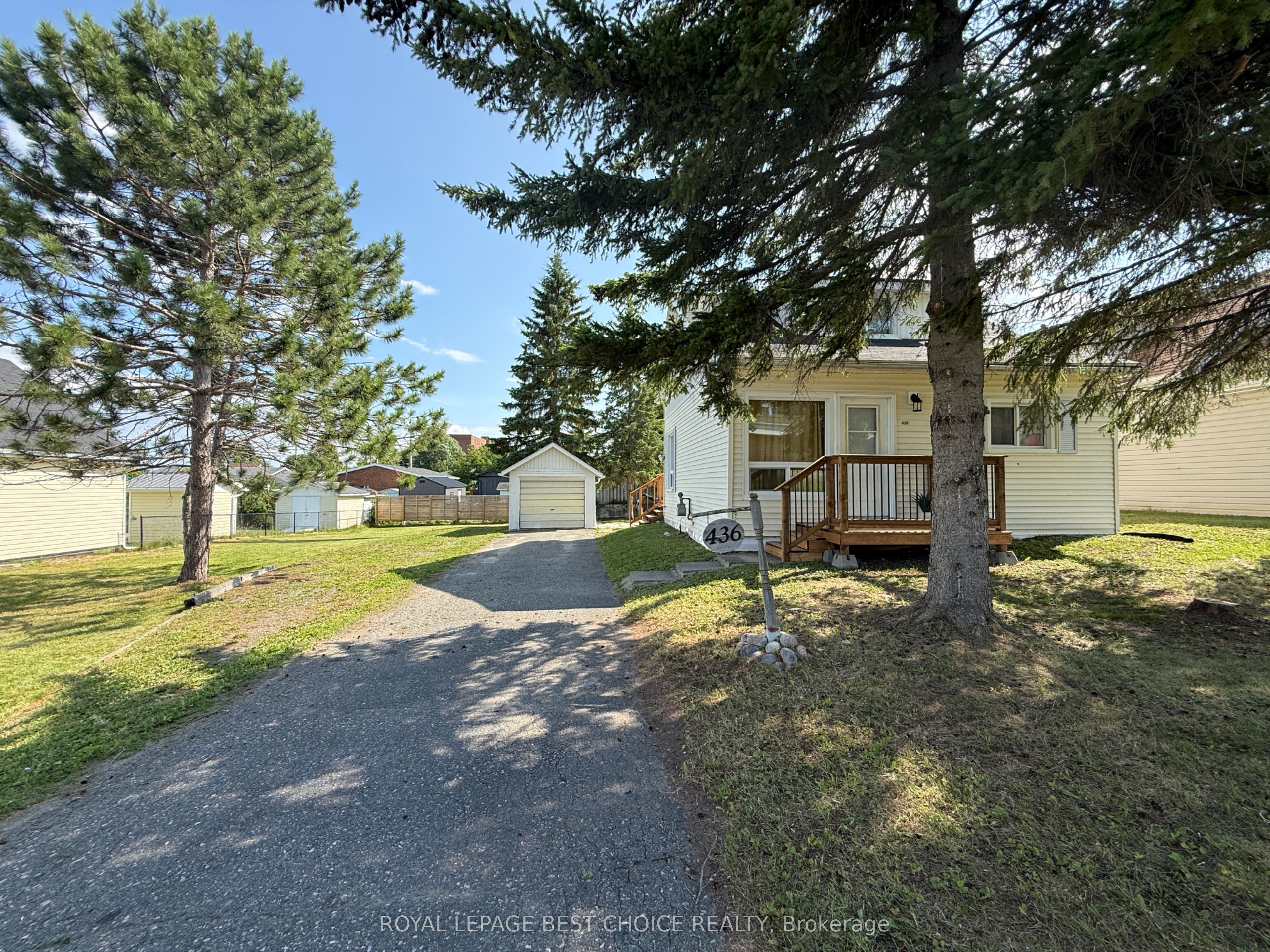 436 Cecil Street, Temiskaming Shores, ON P0J 1K0 photo 2