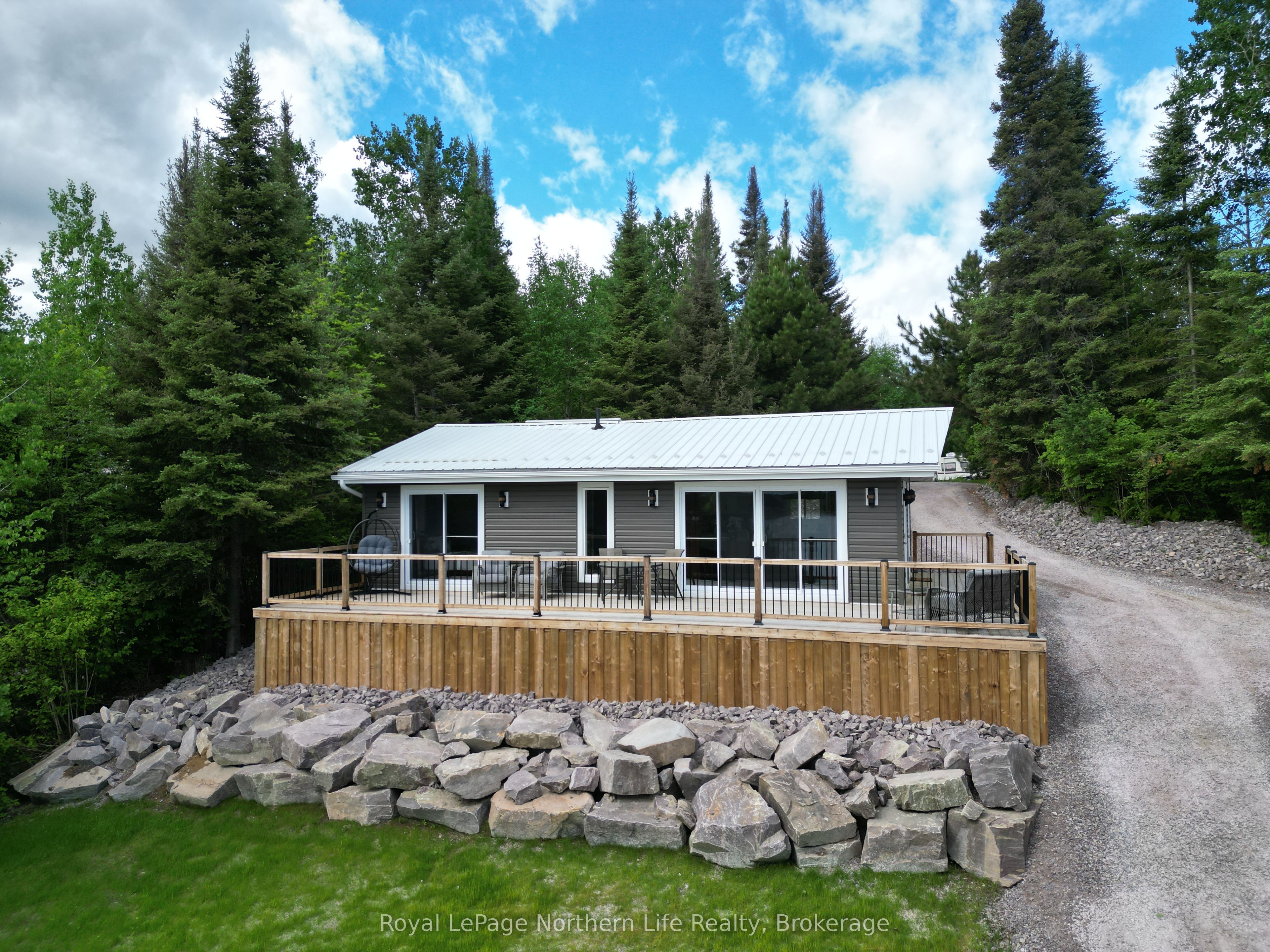 93 Ontario Street, Timiskaming, ON P0J 1G0 photo 2