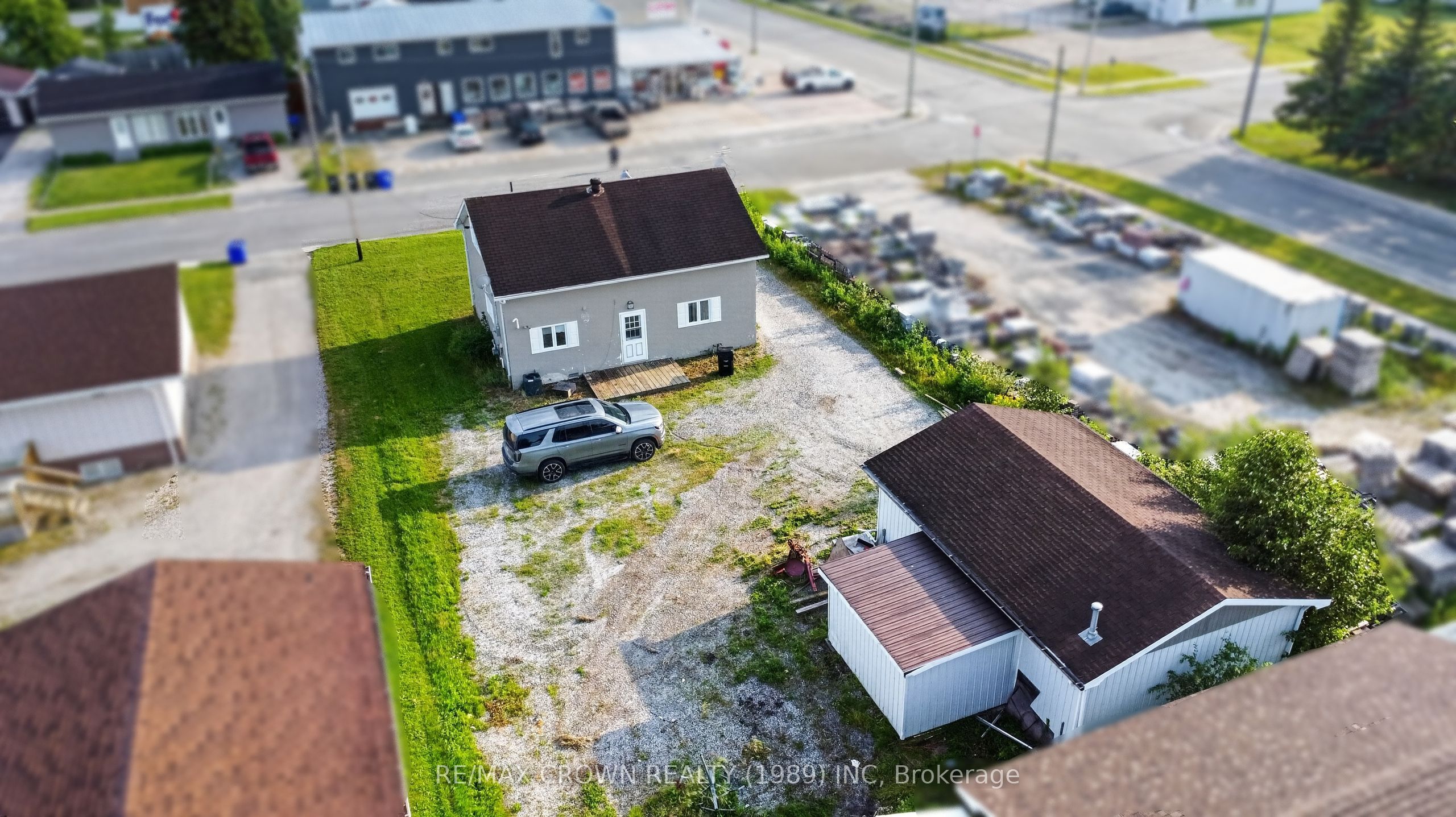 524 Kitchener Street, Hearst, ON P0L 1N0 photo 5