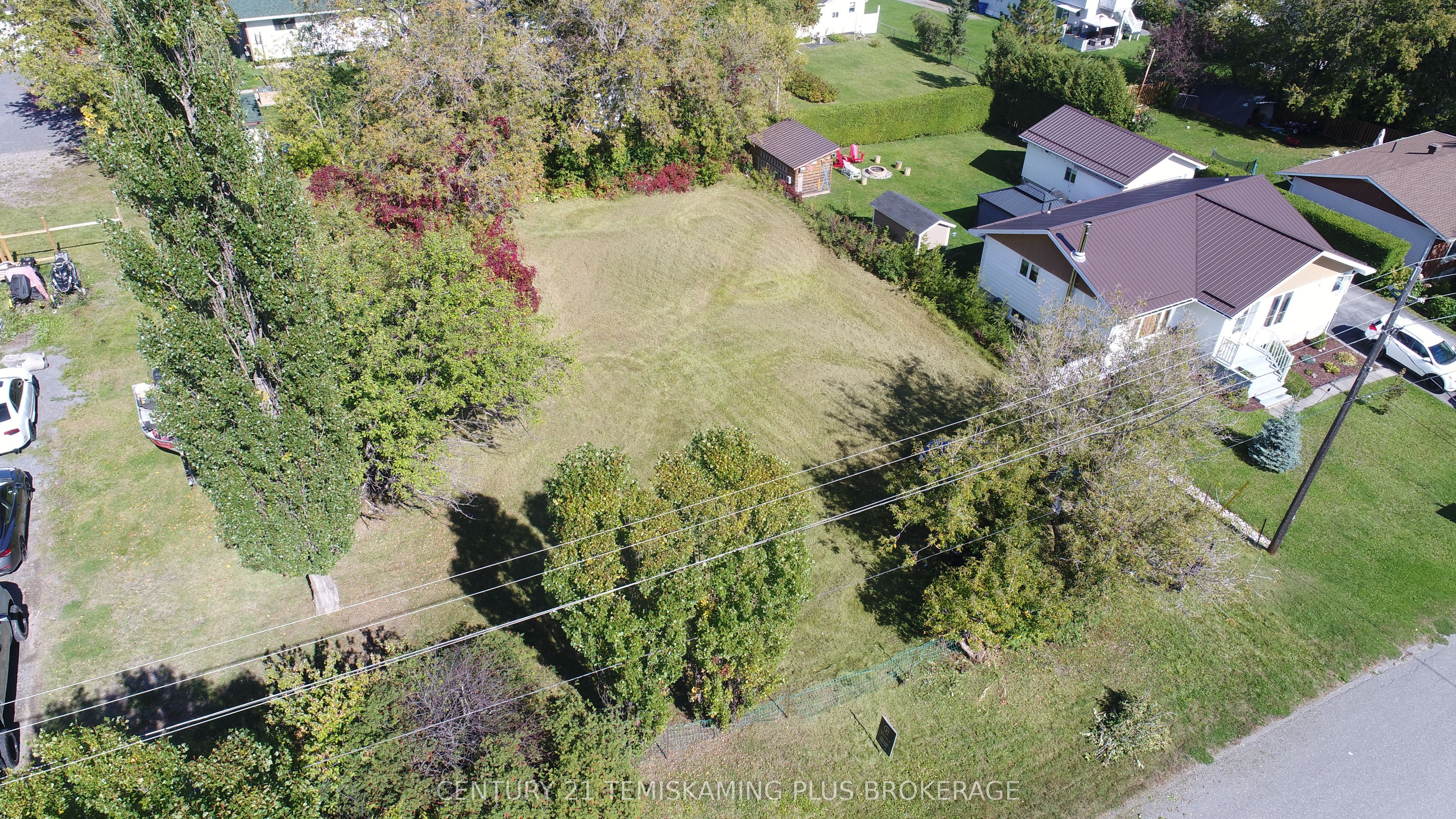 141-142 Algonquin Drive, Temiskaming Shores, ON P0J 1K0 photo 4