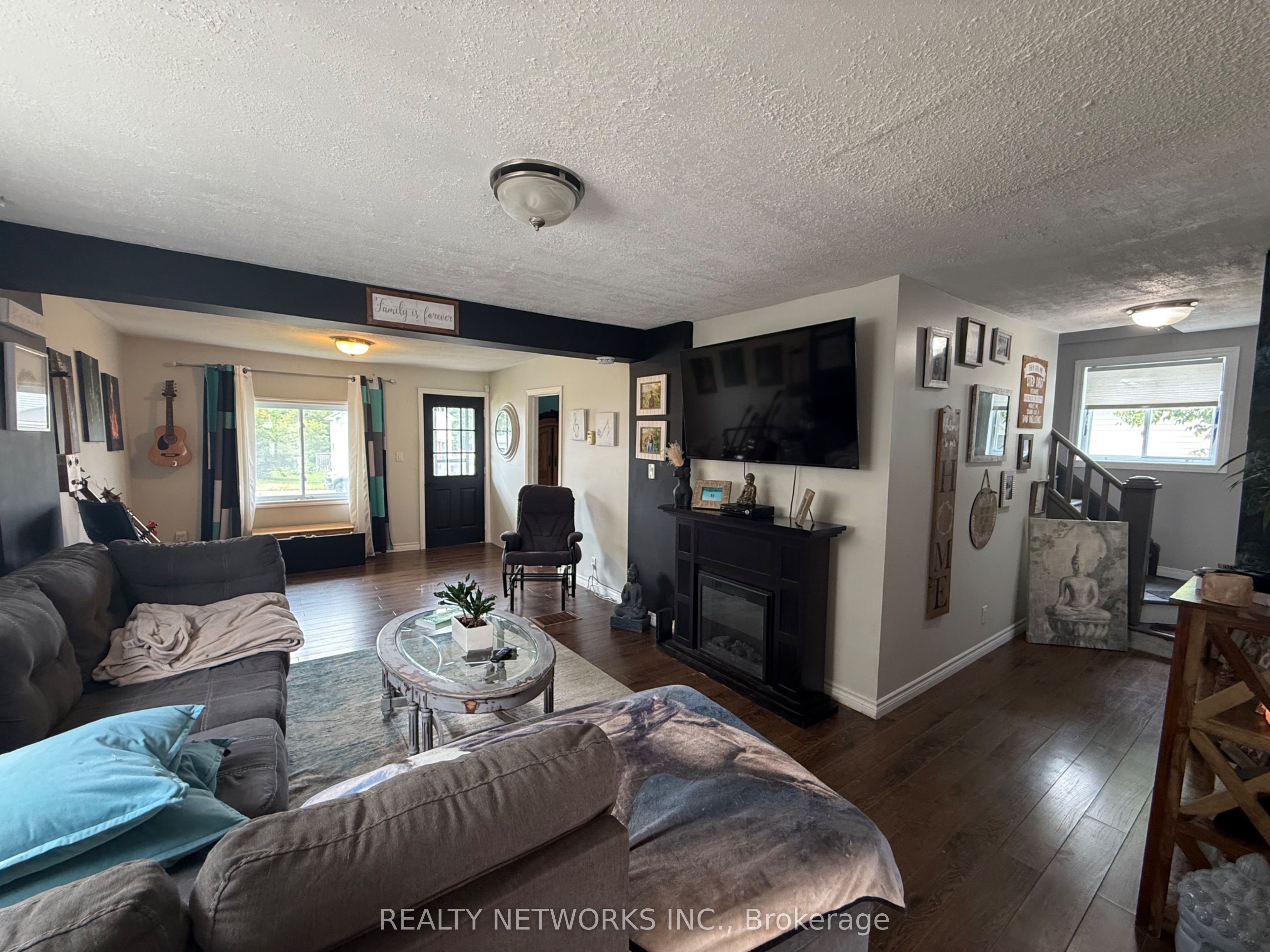 60 O'brian Avenue, Timmins, ON P0N 1H0 photo 2