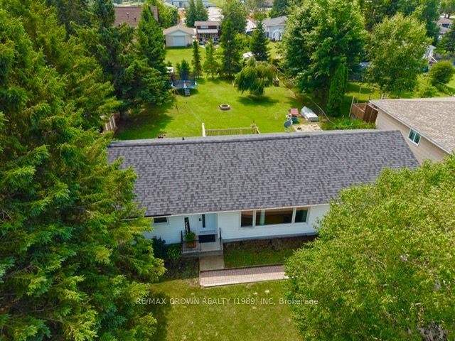 1305 Alexandra Street, Hearst, ON P0L 1N0 photo 3