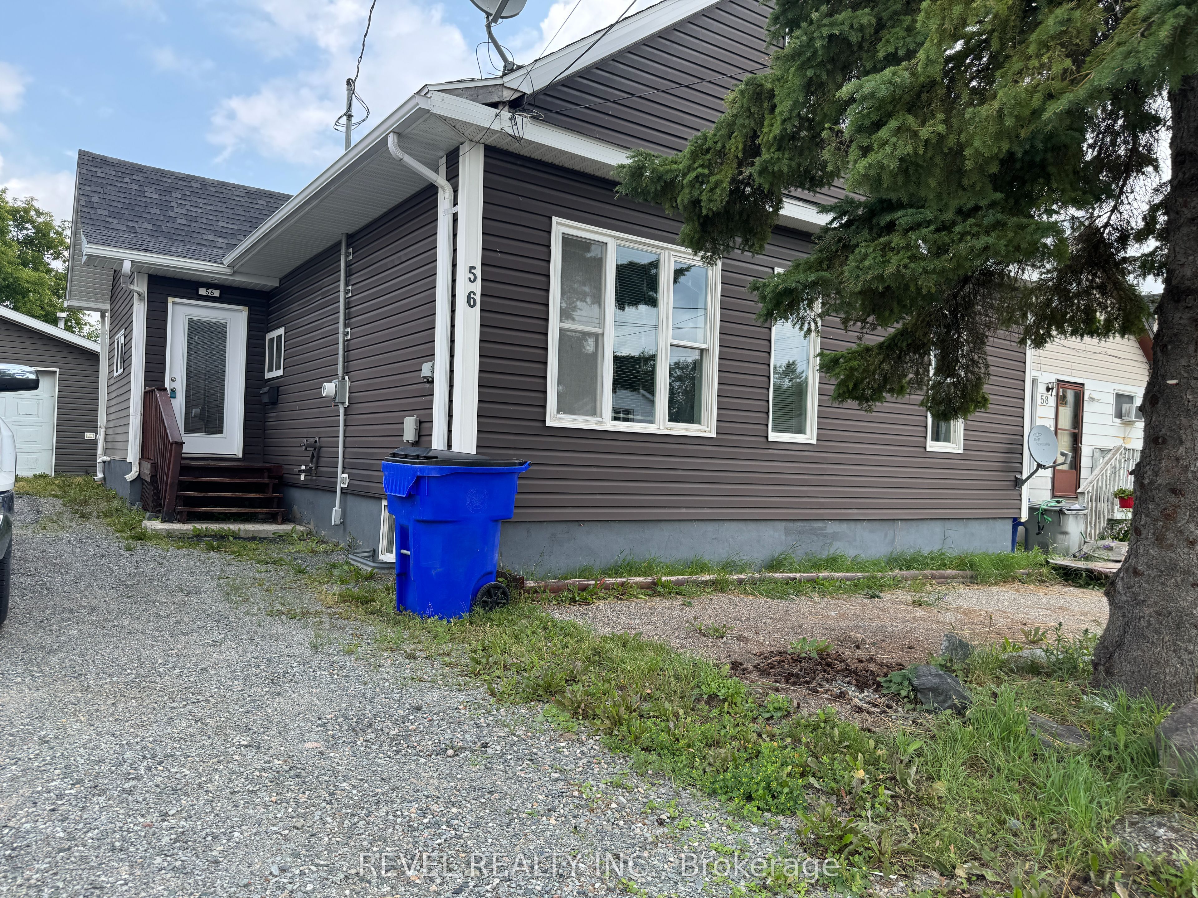 56 Strachan Avenue, Timmins, ON P0N 1H0 photo 2