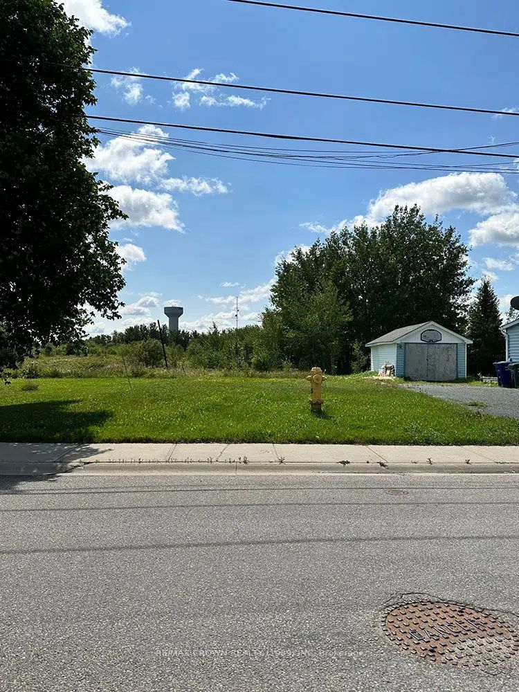 87 Hollywood Avenue, Smooth Rock Falls, ON P0L 2B0 photo 5